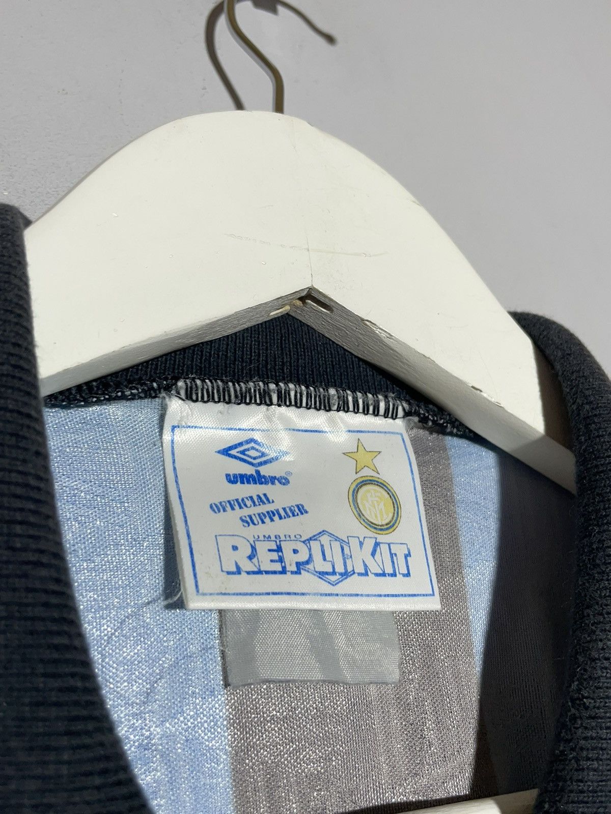 Umbro × Vintage Inter Milan Umbro 1992/94 Vintage Y2k Football Shirt Size US L / EU 52-54 / 3 - 13 Thumbnail