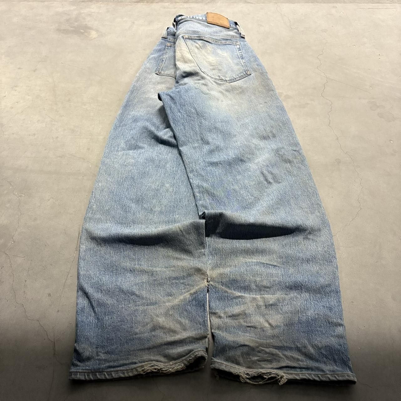 Vintage Crazy Vintage Y2K/2000s Super Baggy Tall Medium Wash Denim Jeans! Size US 36 / EU 52 - 5 Thumbnail
