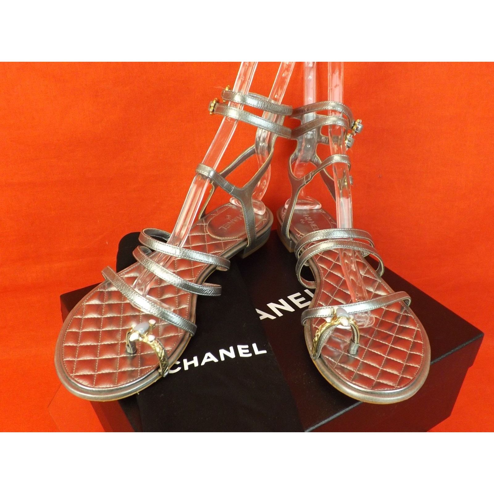 Chanel CHANEL SILVER LEATHER JEWELS RING CC LOGO FLATS SANDALS 42 Size US 12 / IT 42 - 2 Thumbnail