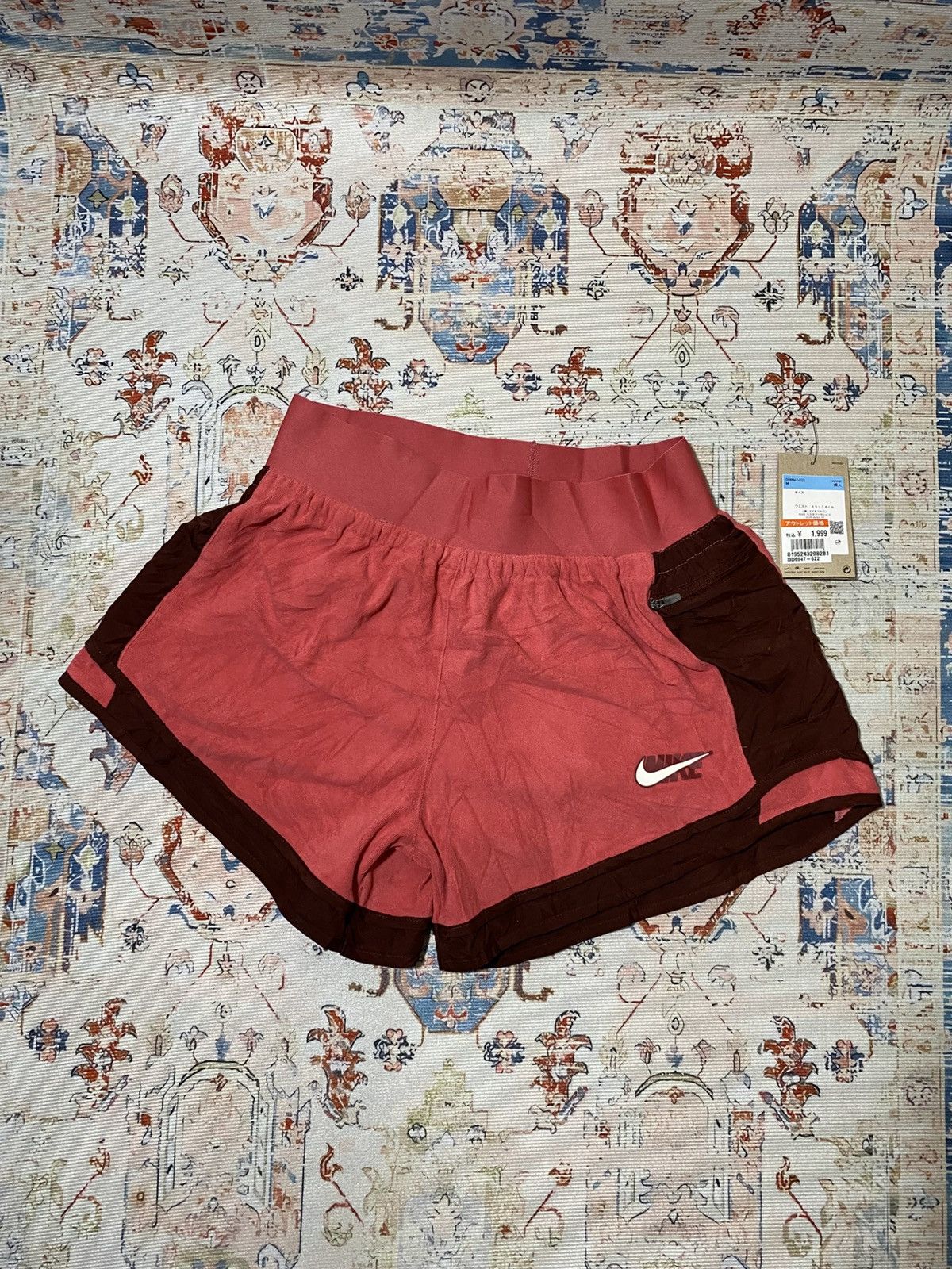 Nike Nike Dri-FIT Icon Clash Tempo Luxe Women s 4" Running Shorts Size 30" / US 8 / IT 44 - 1 Thumbnail