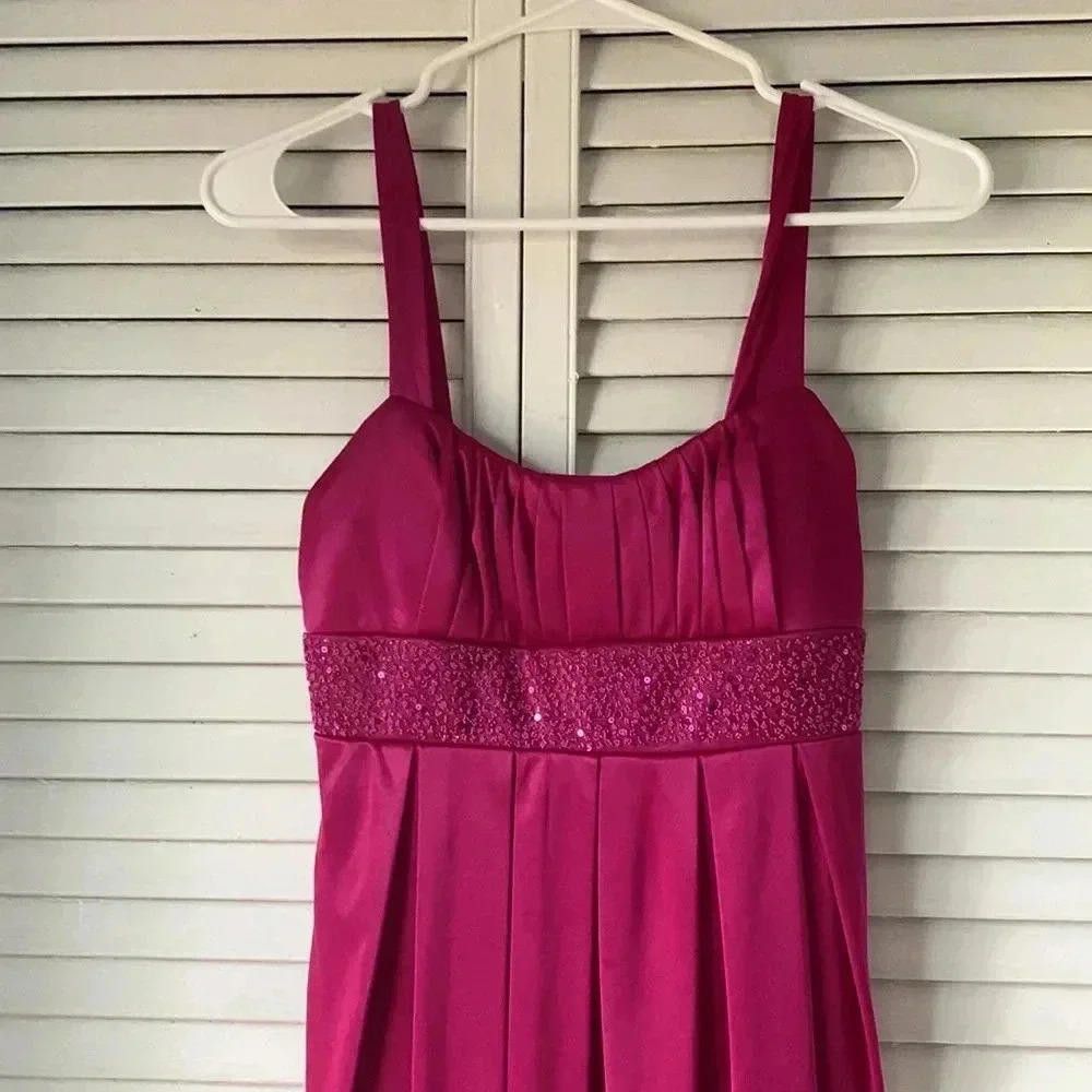 Designer Stylish Pink Cocktail Dress with Sequined Waist Size S / US 4 / IT 40 - 3 Thumbnail