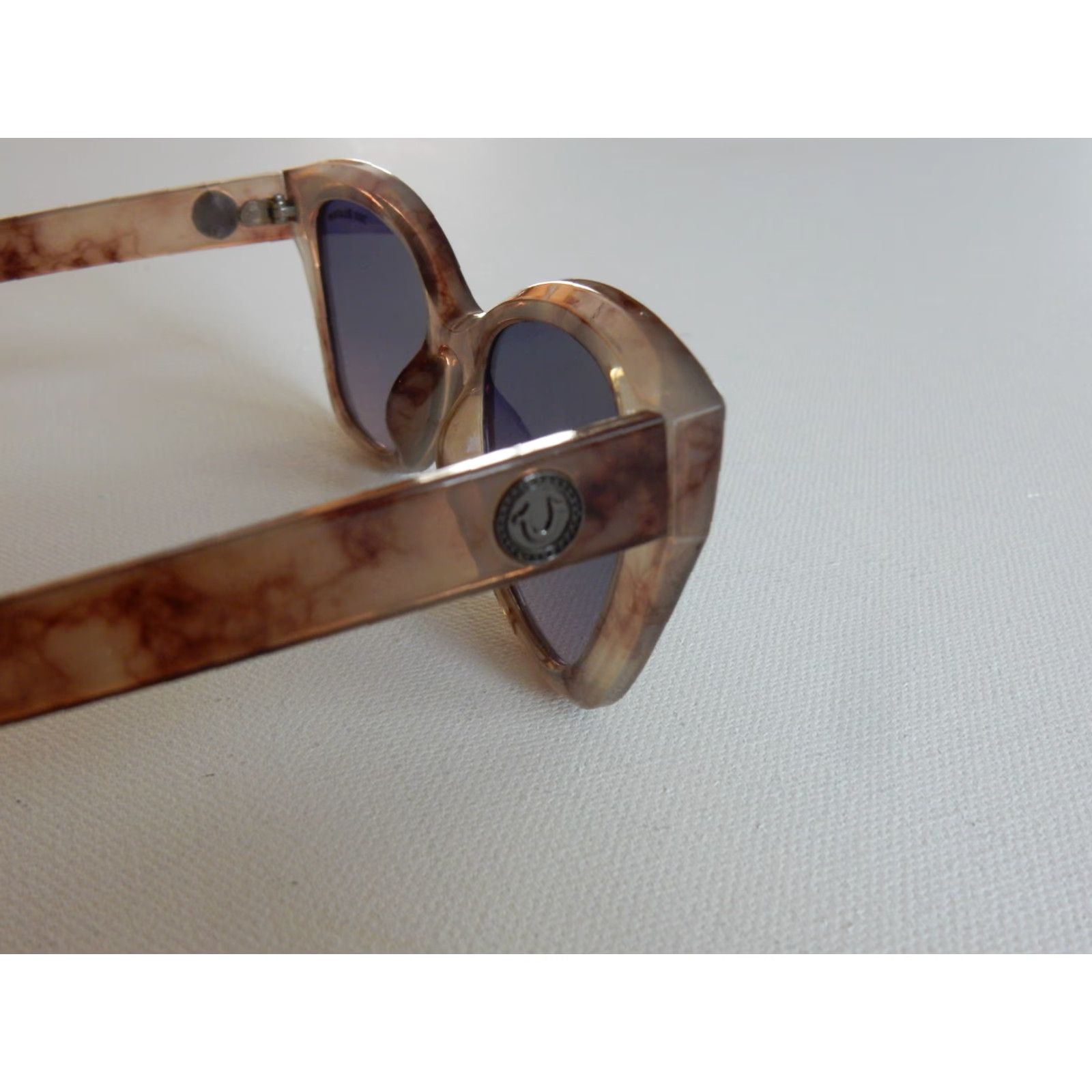 True Religion VINTAGE True Religion Sunglasses Women's Brown Small Scratches Size ONE SIZE - 4 Thumbnail