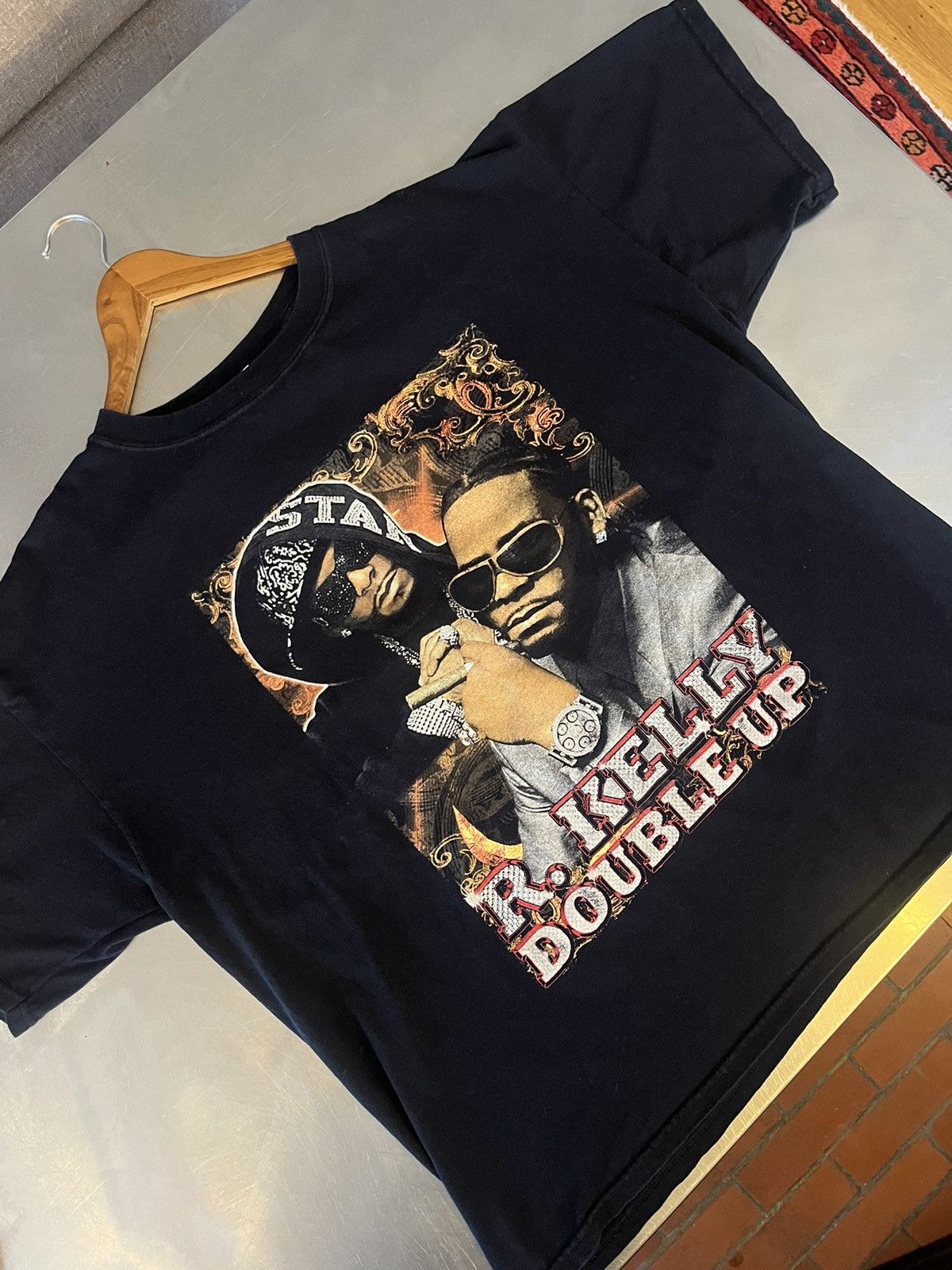 Vintage R.KELLY DOUBLE UP TOUR SHIRT 🐐💦 Size US XXL / EU 58 / 5 - 2 Thumbnail