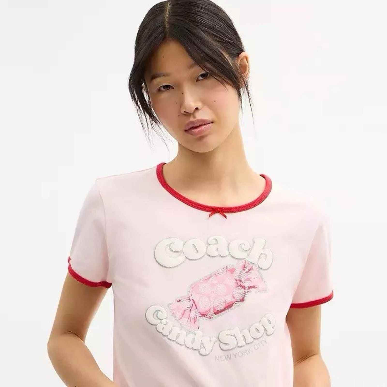 Strawberry NWT Coach Woman Candy Shop Scoop Neck T-Shirt Pink CDM76 XS Size XS / US 0-2 / IT 36-38 - 8 Thumbnail