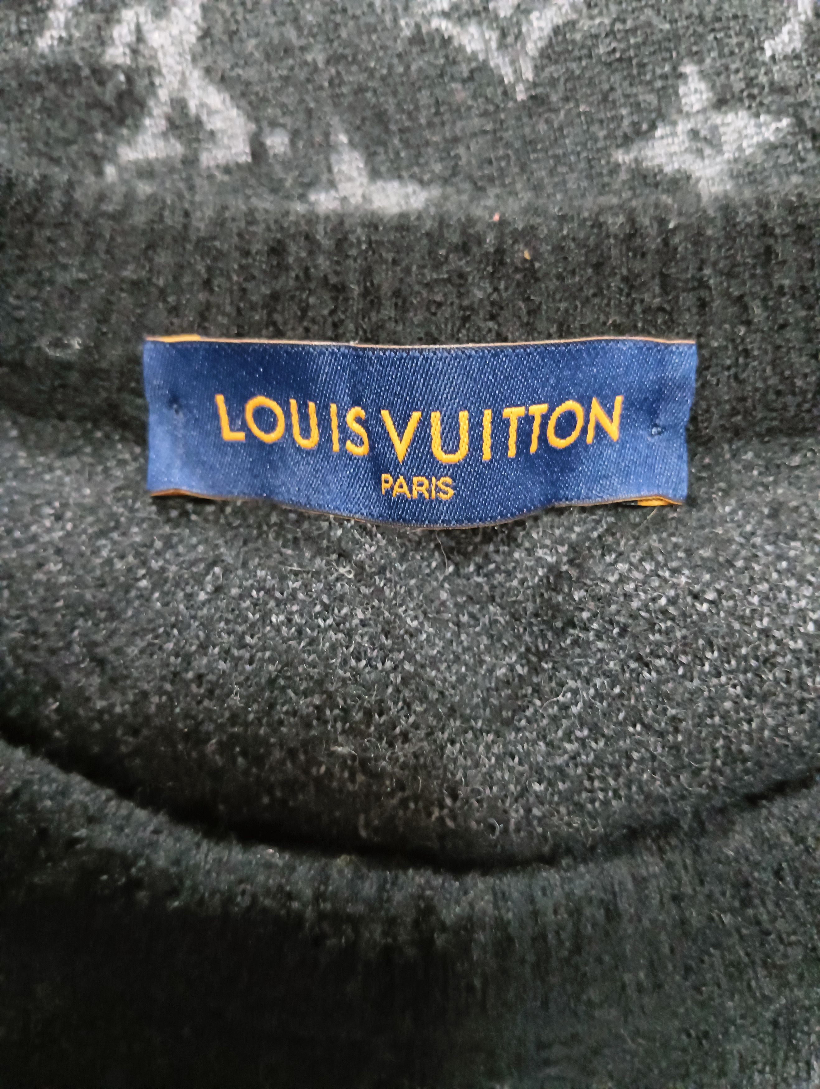 Louis Vuitton Distressed Flock Monogram Logo Sweater Size US XL / EU 56 / 4 - 4 Thumbnail