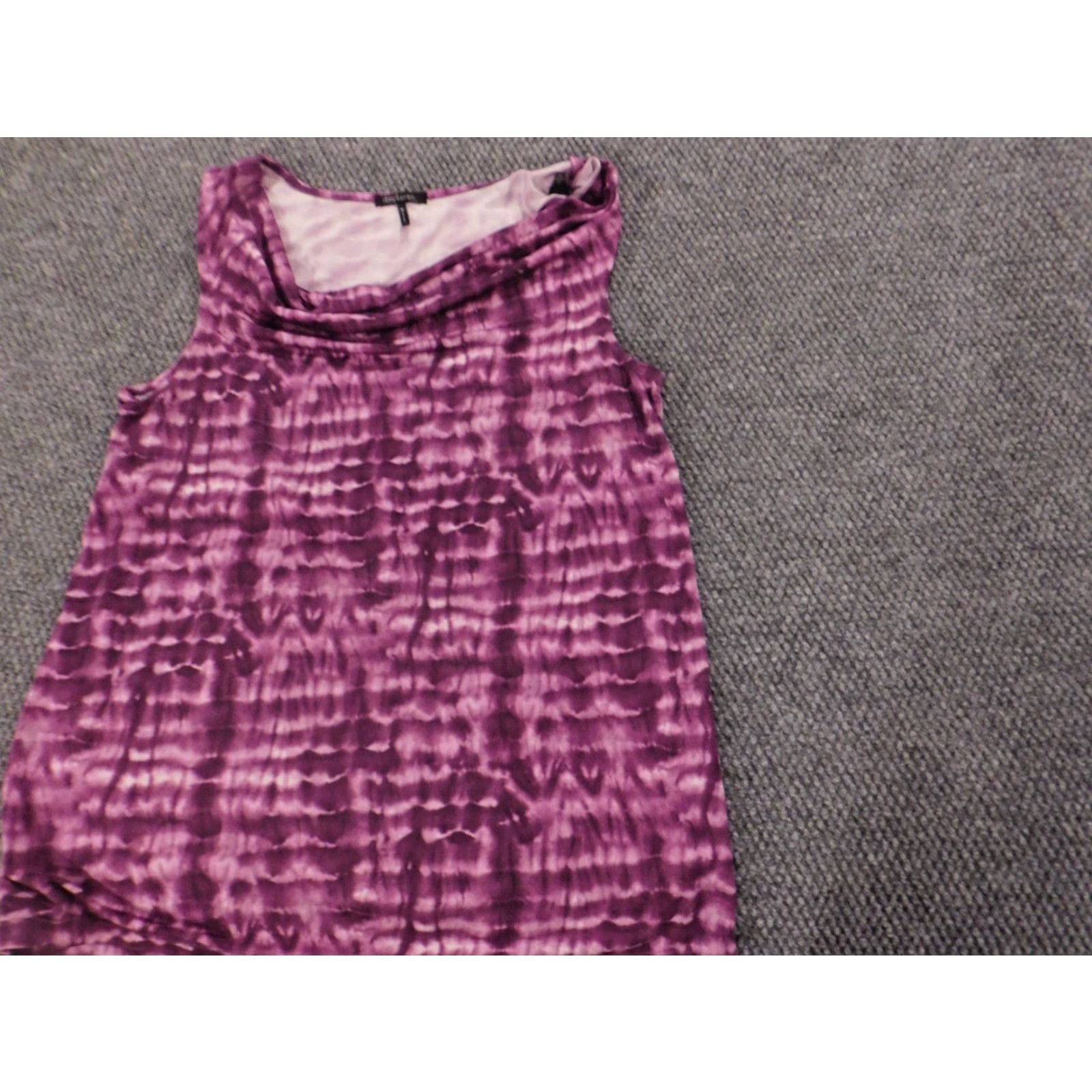 Vintage Daisy Fuentes Blouse Womens M Purple Geometric Sleeveless Collared Pullover Stretch Casual Shirt Size M / US 6-8 / IT 42-44 - 3 Thumbnail