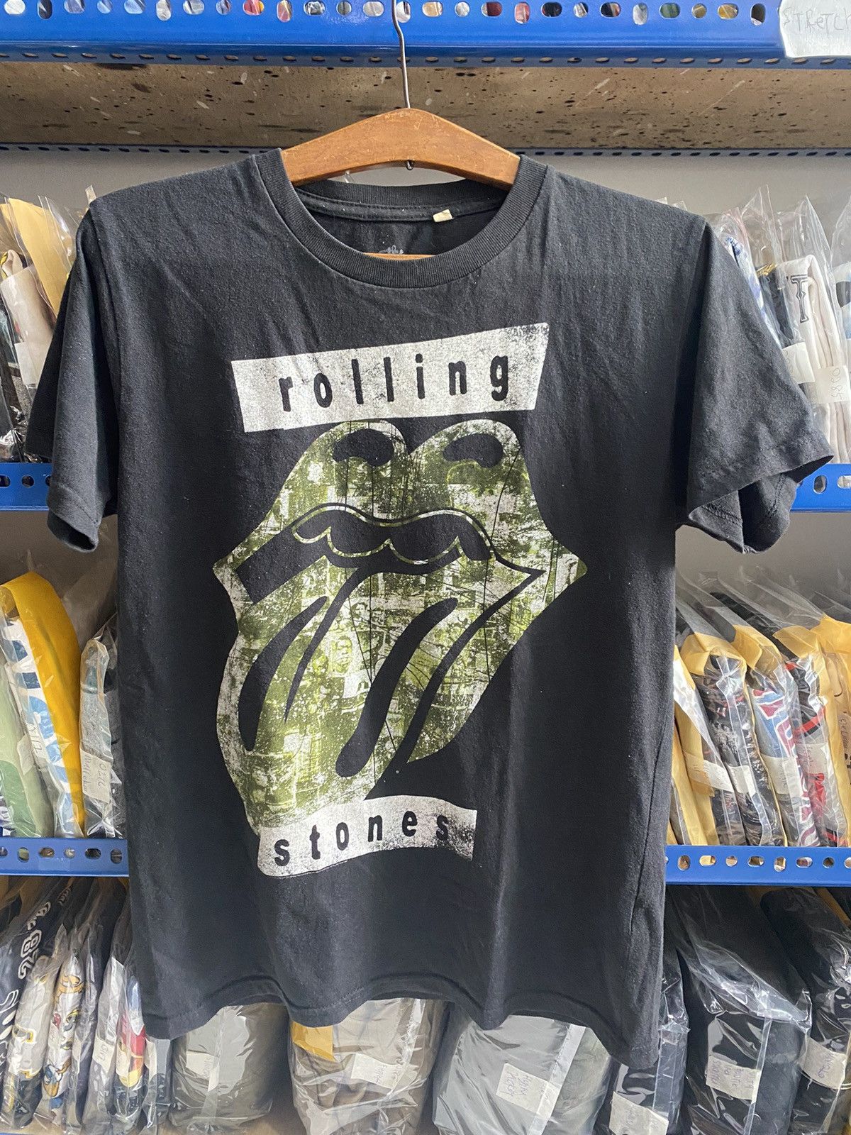 Band Tees ROLLING STONES BAND TSHIRT Size US S / EU 44-46 / 1 - 1 Thumbnail