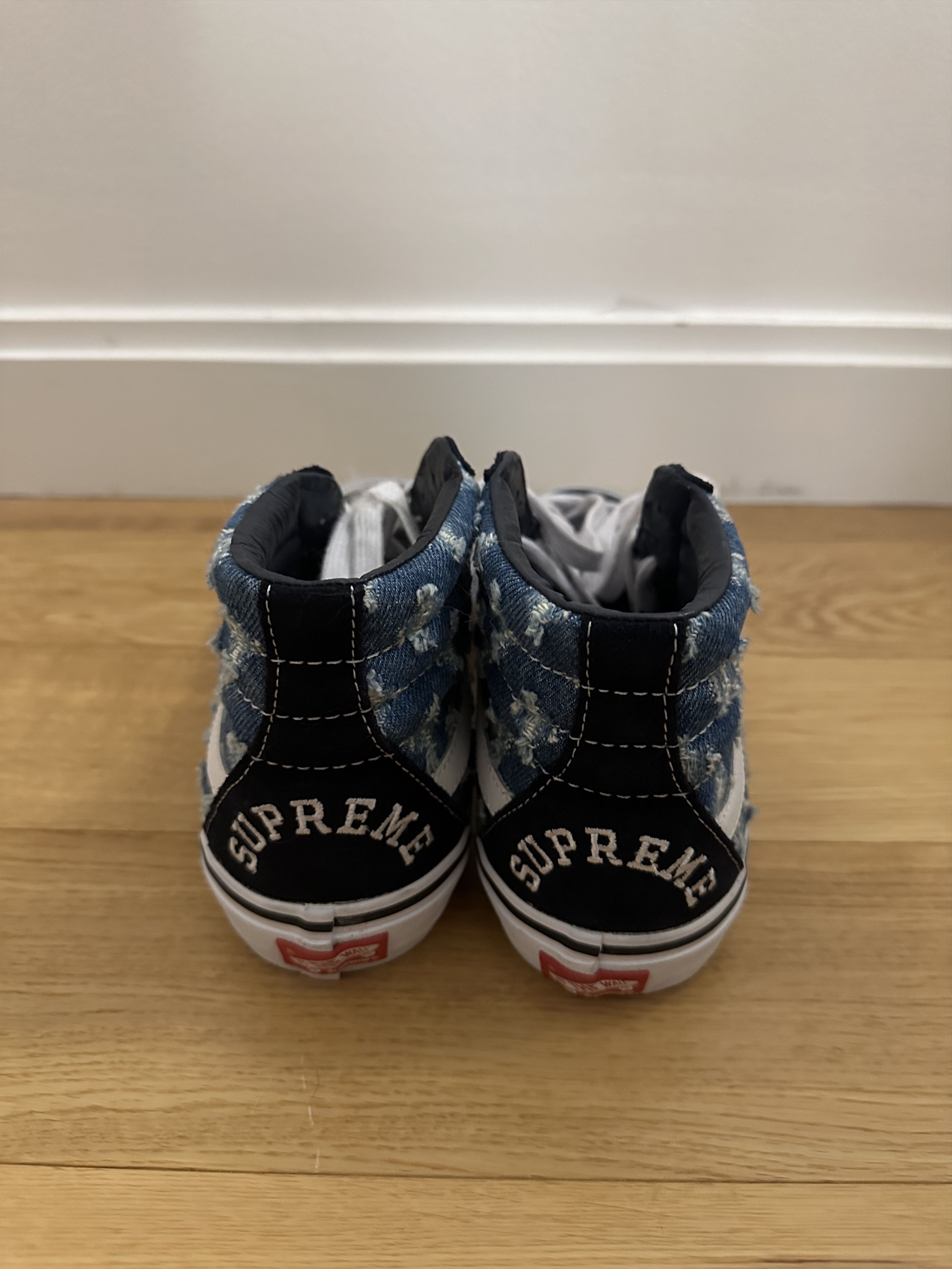 Supreme × Vans Sk8-Hi "Blue Hole Punch Denim" Size US 8 / EU 41 - 2 Thumbnail