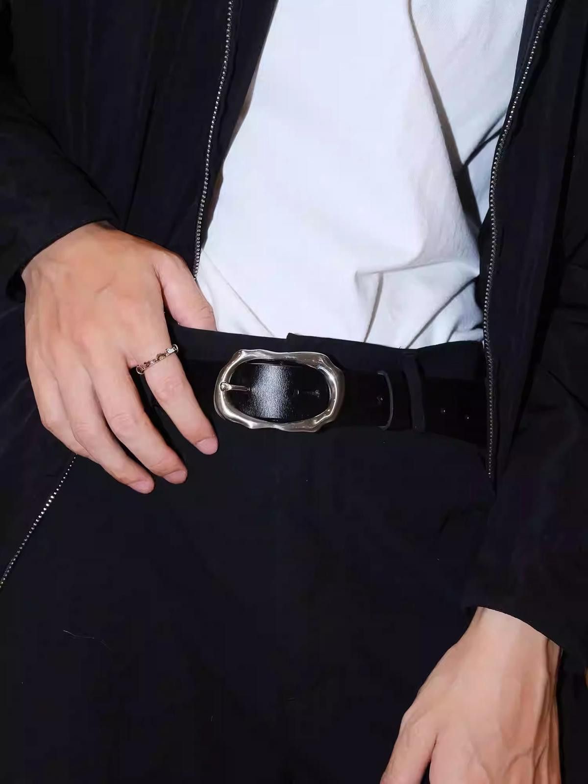 Japanese Brand Minimalist Genuine Leather Buckle Belt Cleanfit Modern Fit Size ONE SIZE - 1 Thumbnail