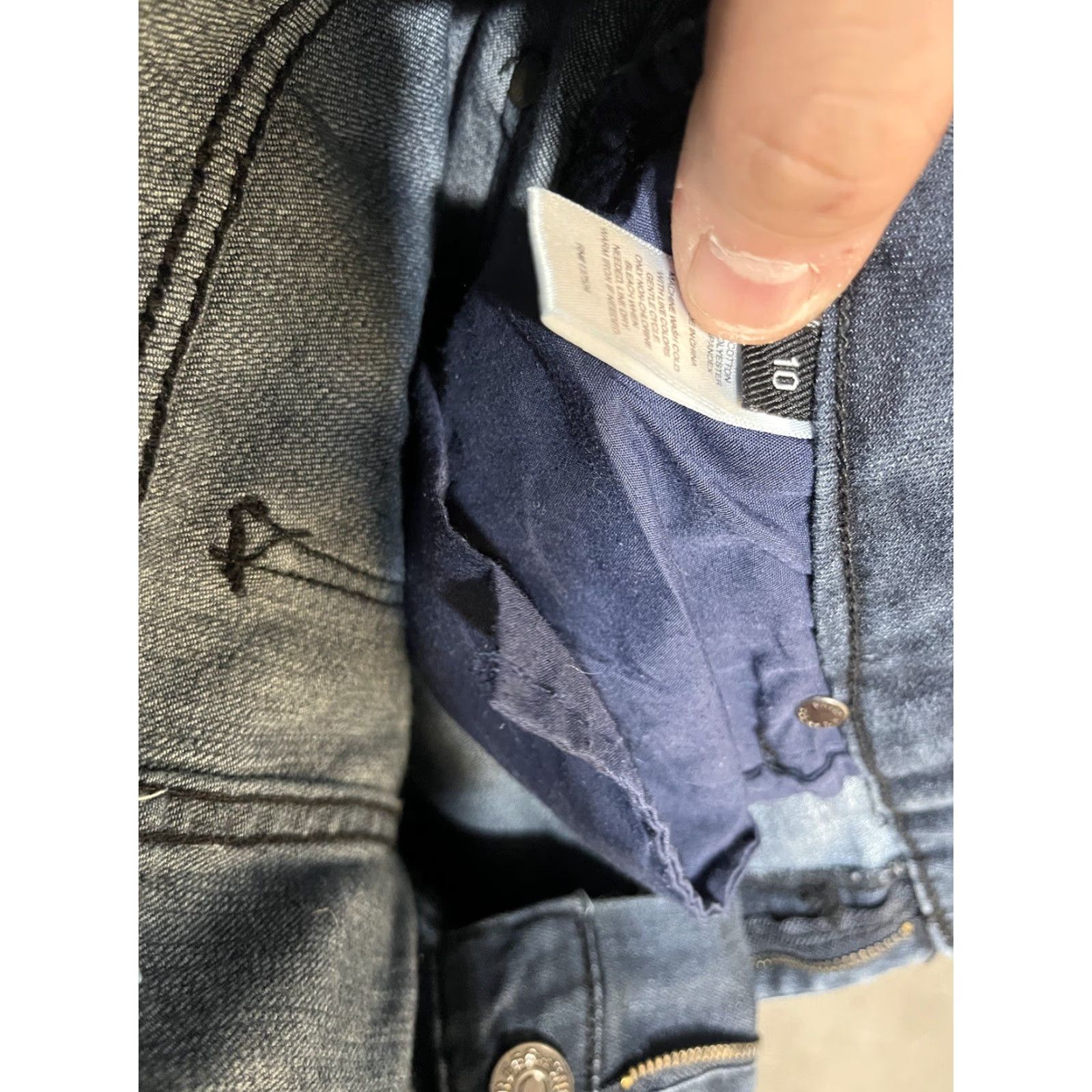 Express VINTAGE Express Jeans Zelda Slim Fit Ultra Low Rise Dark Wash Blue 10 Jeans Womens 5-Pocket Denim Button Zipper Logo Slimming Size 32" / US 10 / IT 46 - 5 Thumbnail