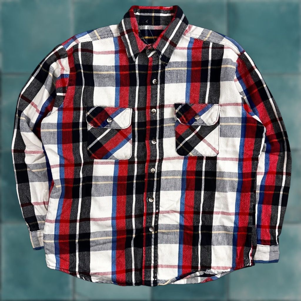 Vintage VINTAGE Five Brother Men's Flannel Shirt L Plaid Cotton Heavyweight Long Sleeve All Seasons Made in USA Size US L / EU 52-54 / 3 - 1 Thumbnail