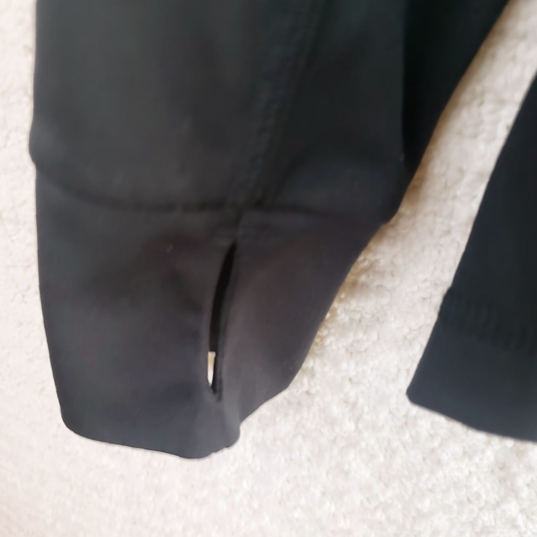 Vintage L.L. Bean Pullover Long Sleeve Black Lightweight Knit 1/4 Zip Mens L with Thumb Hole Shirt Sweater Shirt Running Casual Workwear VenTage No Size US L / EU 52-54 / 3 - 5 Thumbnail
