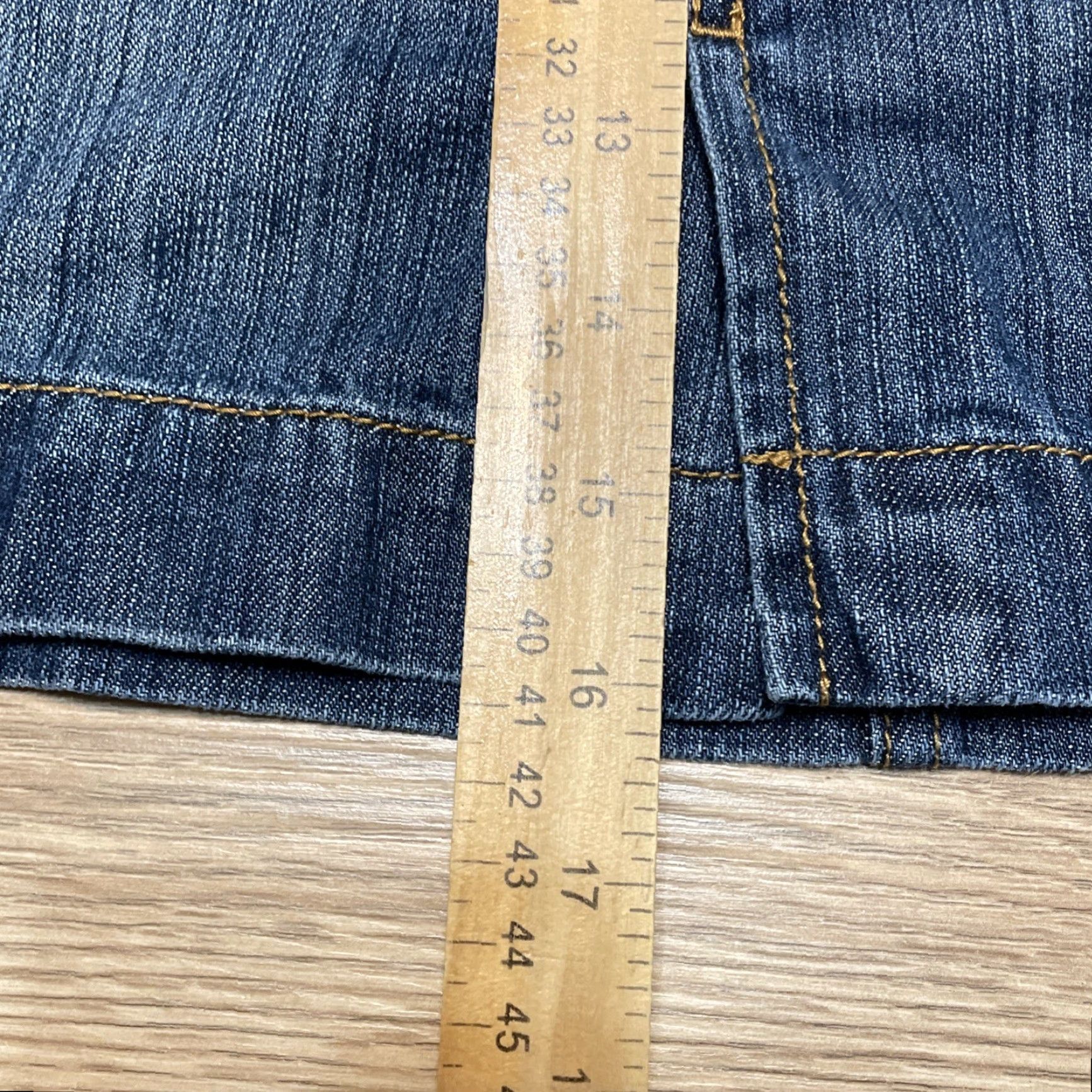 Tommy Hilfiger VINTAGE Tommy Hilfiger Denim Mini Skirt Womens 8 Blue Cargo Flap Pockets Size 30" / US 8 / IT 44 - 6 Thumbnail