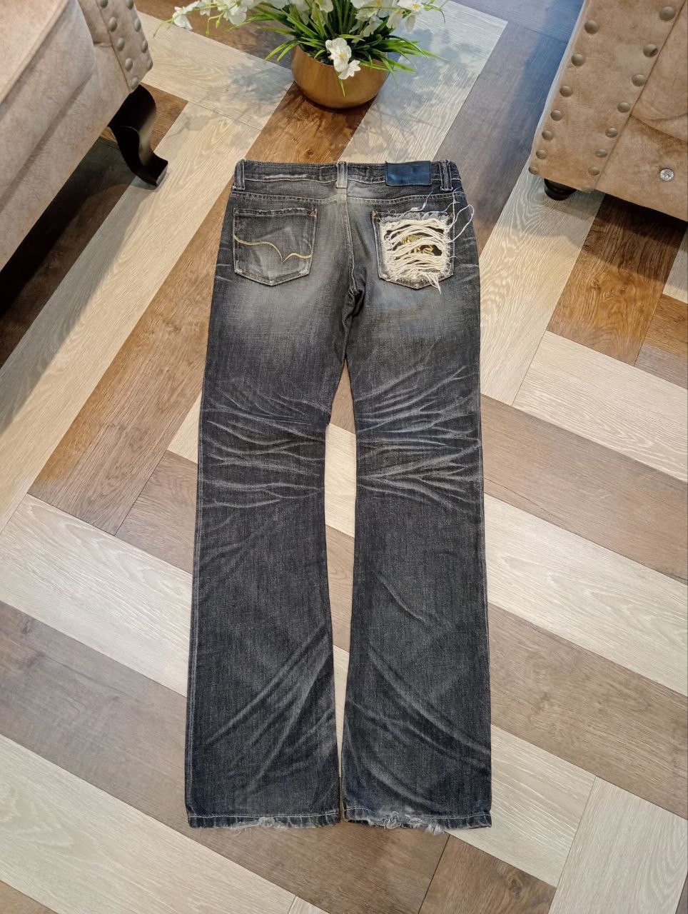 If Six Was Nine JAPANESE LAGUST FLARED DISTRESSED WASHED DENIM JEANS Size US 32 / EU 48 - 13 Thumbnail