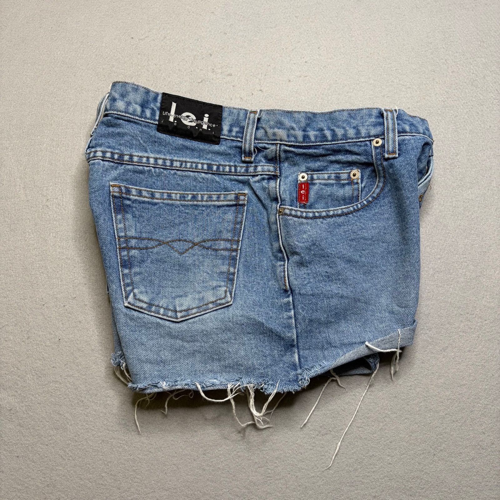 L.E.I. Vintage Lei Denim Cut Off Shorts Sz 31 Frayed Hem Y2K Size 31" - 8 Thumbnail