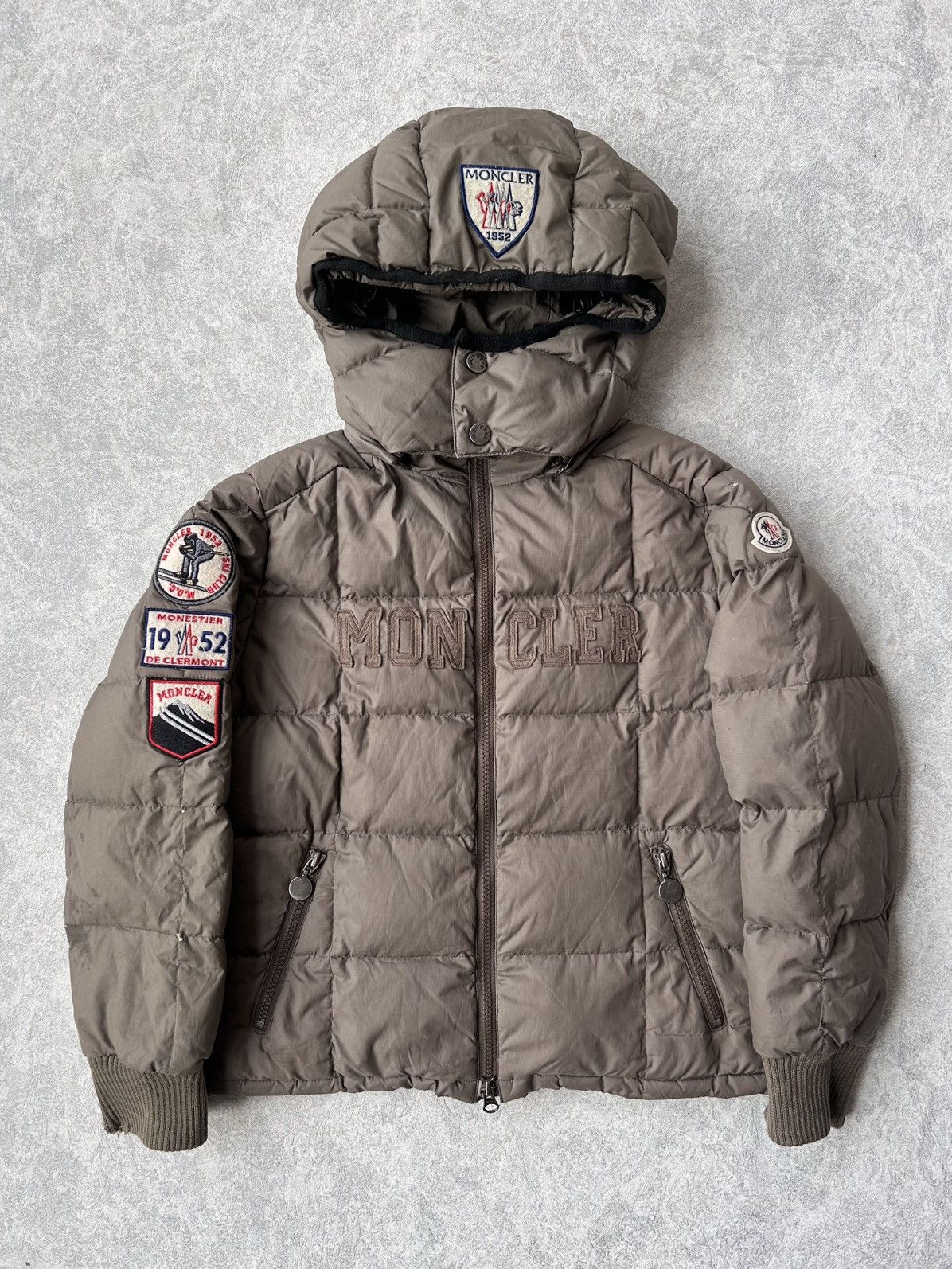 Moncler Moncler Kids Down Puffer Jacket Embroidered Patches Size US XXS / EU 40 - 1 Thumbnail