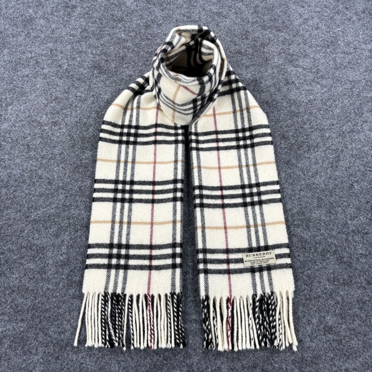 Burberry Burberry Scarf # D732 # Muffler # Neckwear # Nova Check Size ONE SIZE - 1 Thumbnail
