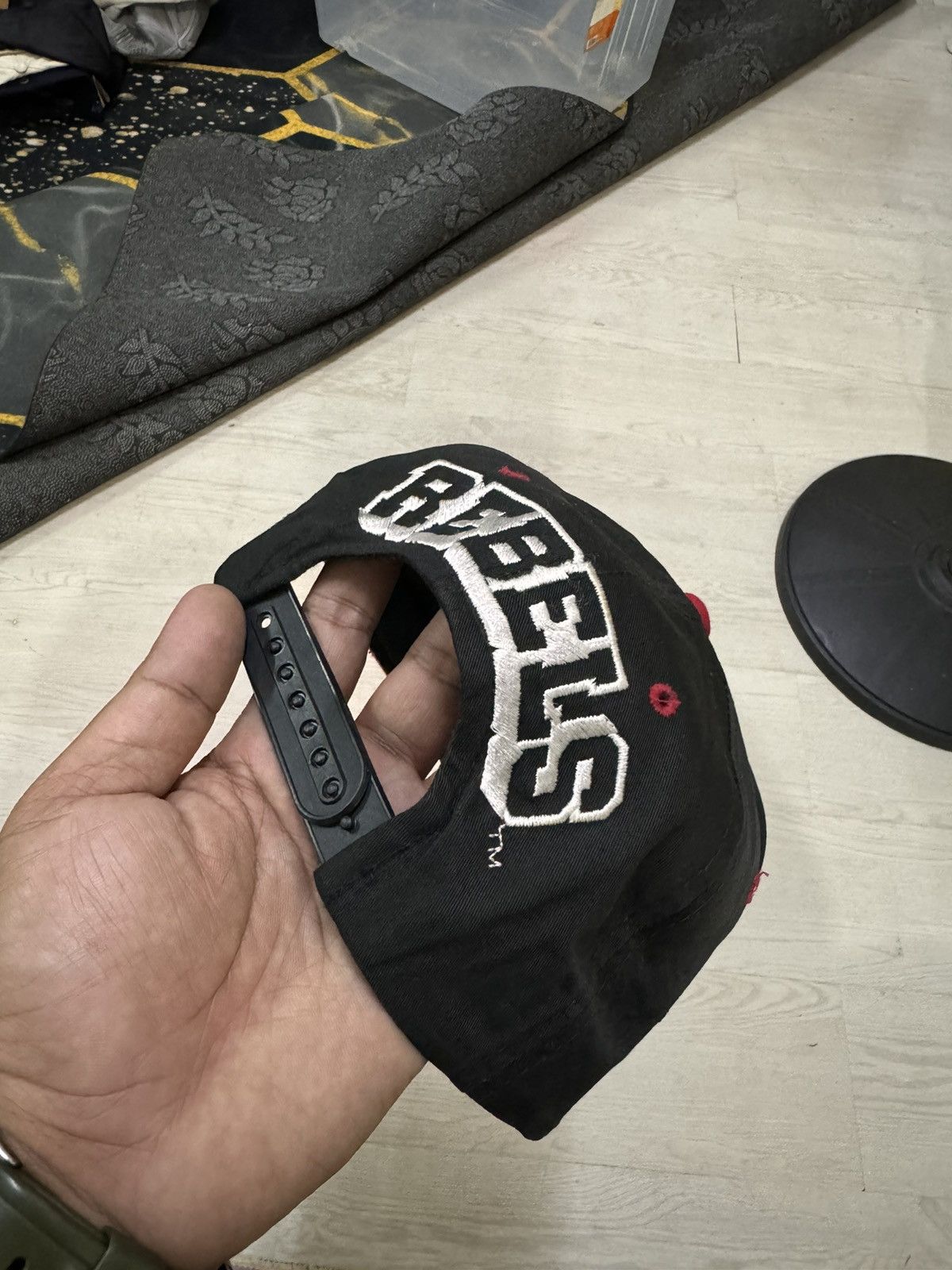 NBA University of Nevada Las Vegas Rebels Embroidered Snapback Size ONE SIZE - 7 Thumbnail