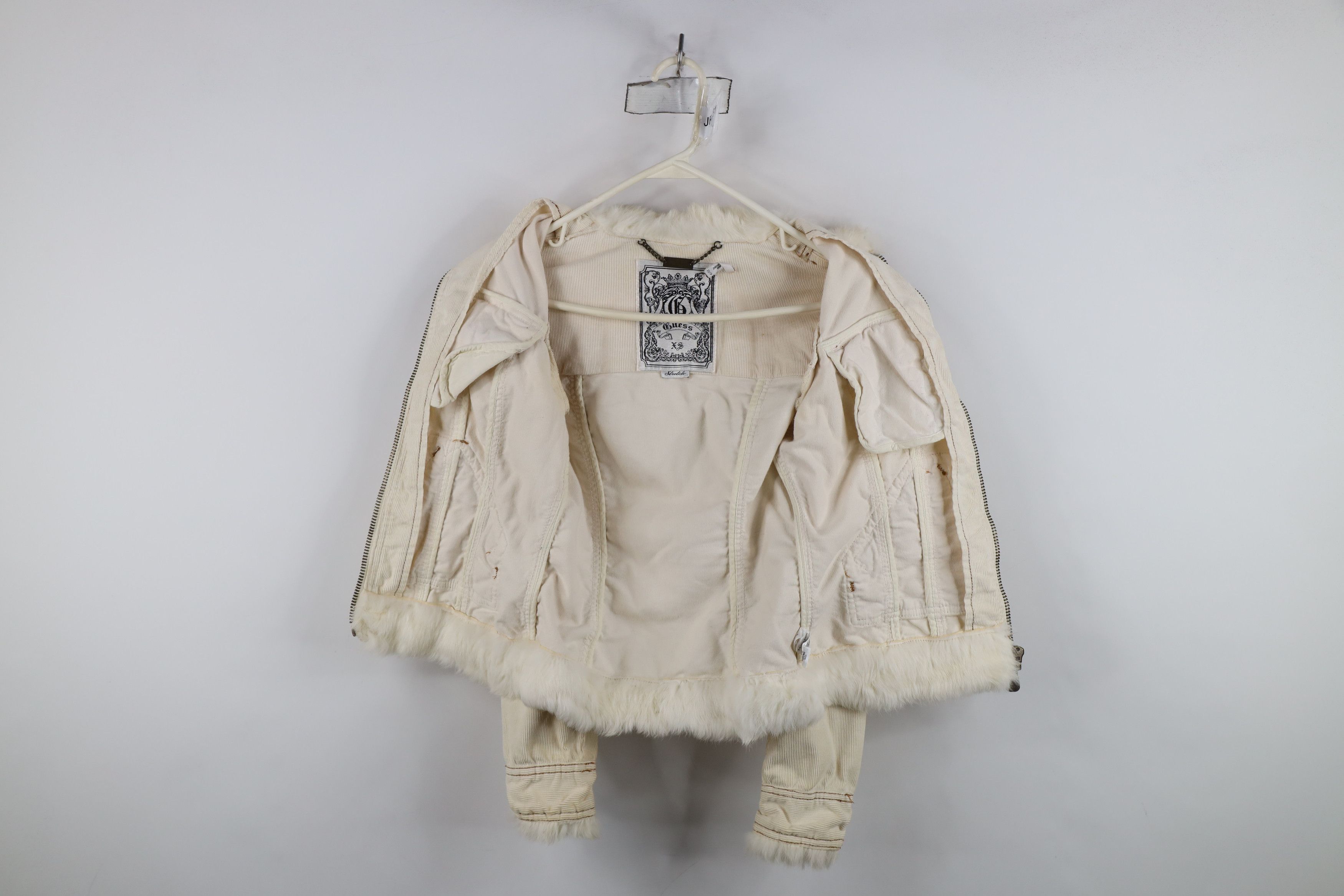 Guess Vintage 90s Y2K Guess Rabbit Corduroy Trucker Jacket Cream Size XS / US 0-2 / IT 36-38 - 9 Thumbnail
