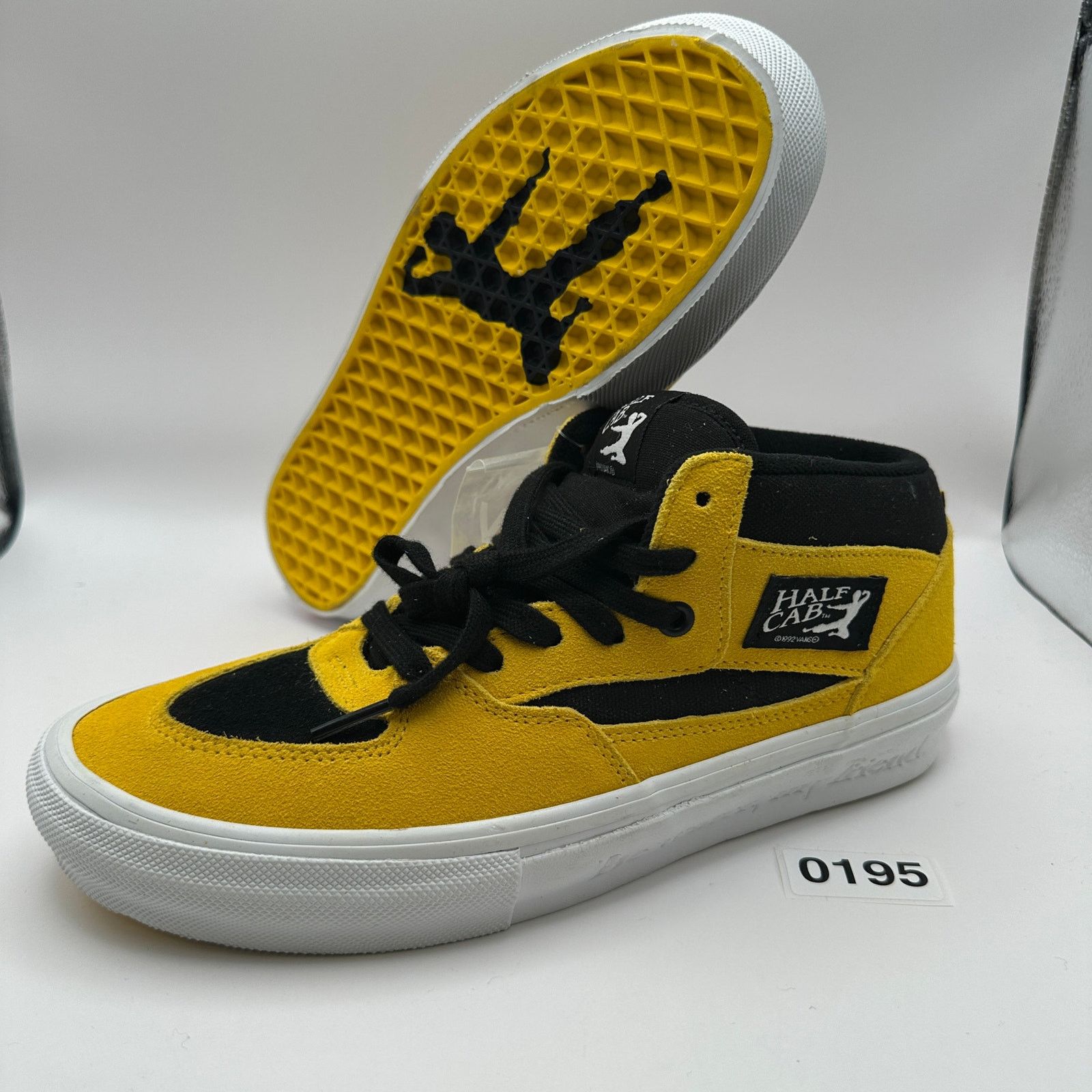 Vans VANs x BRUCE LEE Men's 8.5 Half Cab Skateboard Yellow/Black Size US 8.5 / EU 41-42 - 2 Thumbnail