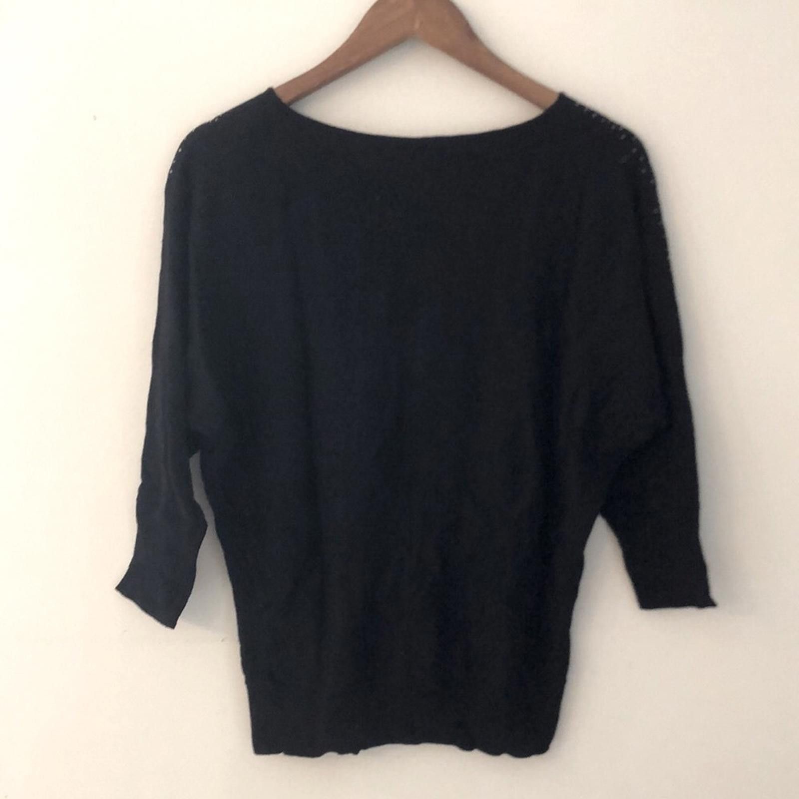 Ellesse Elle Black rhinestone sweater scoop neck cropsleeves small Size S / US 4 / IT 40 - 10 Thumbnail