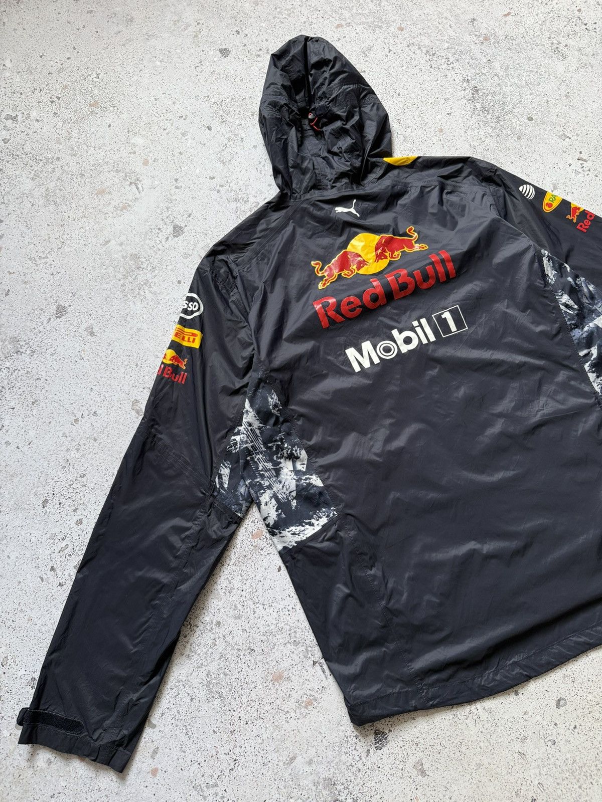 Puma Puma Aston Martin Red Bull Racing f1 rain Jacket Size US XL / EU 56 / 4 - 10 Thumbnail