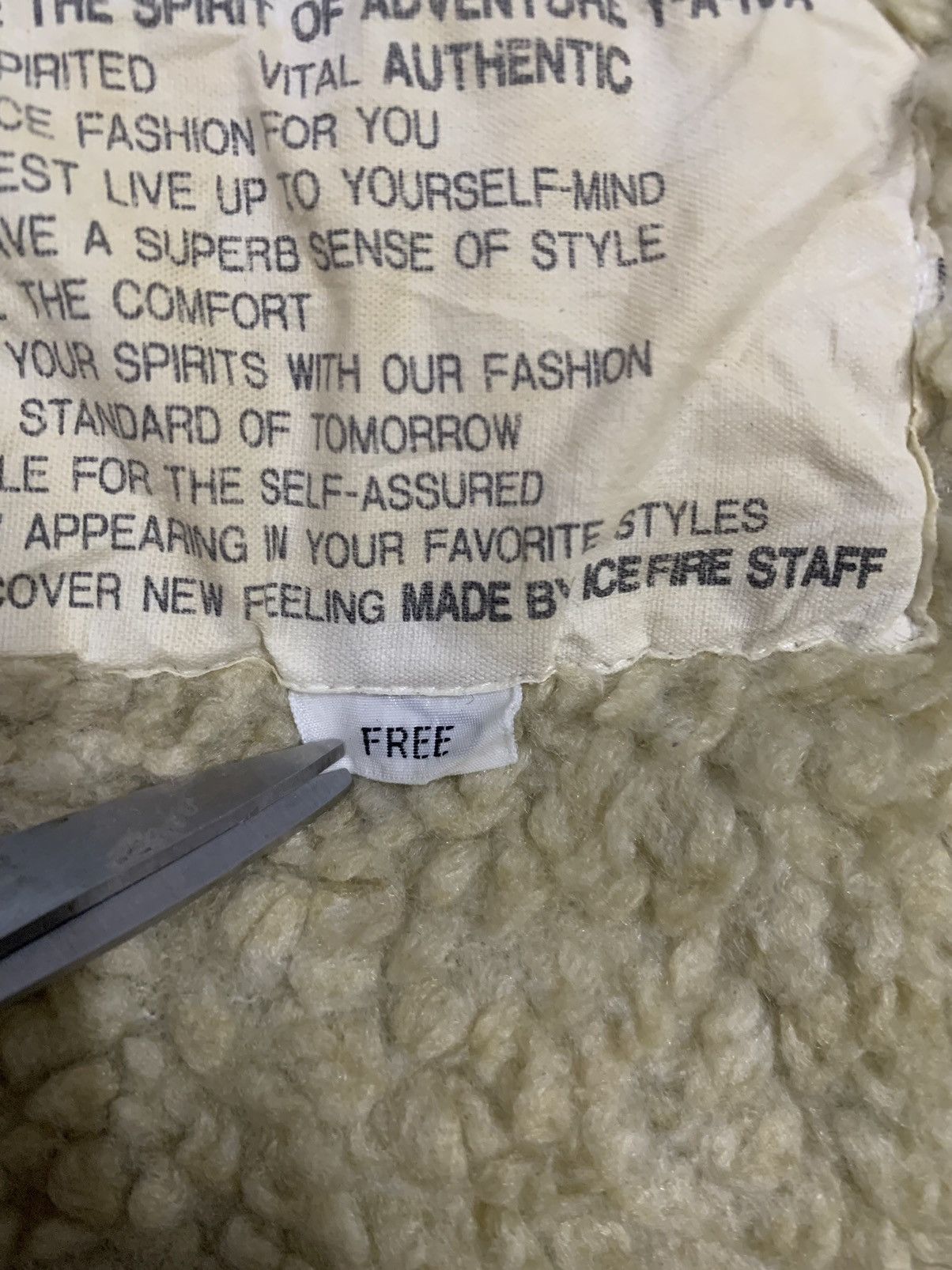 Japanese Brand Vintage Ice Fire Japan Oversized Sherpa Lined Denim Jacket Size US L / EU 52-54 / 3 - 18 Thumbnail