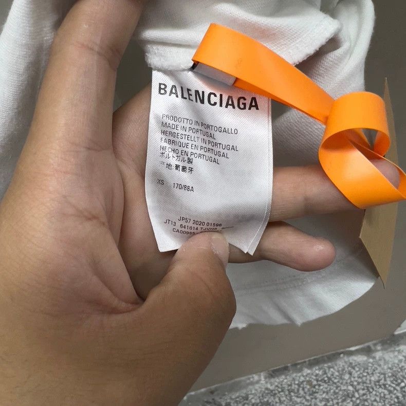Balenciaga Balenciaga White short-sleeved T-shirt for destroying old Size US XS / EU 42 / 0 - 6 Thumbnail