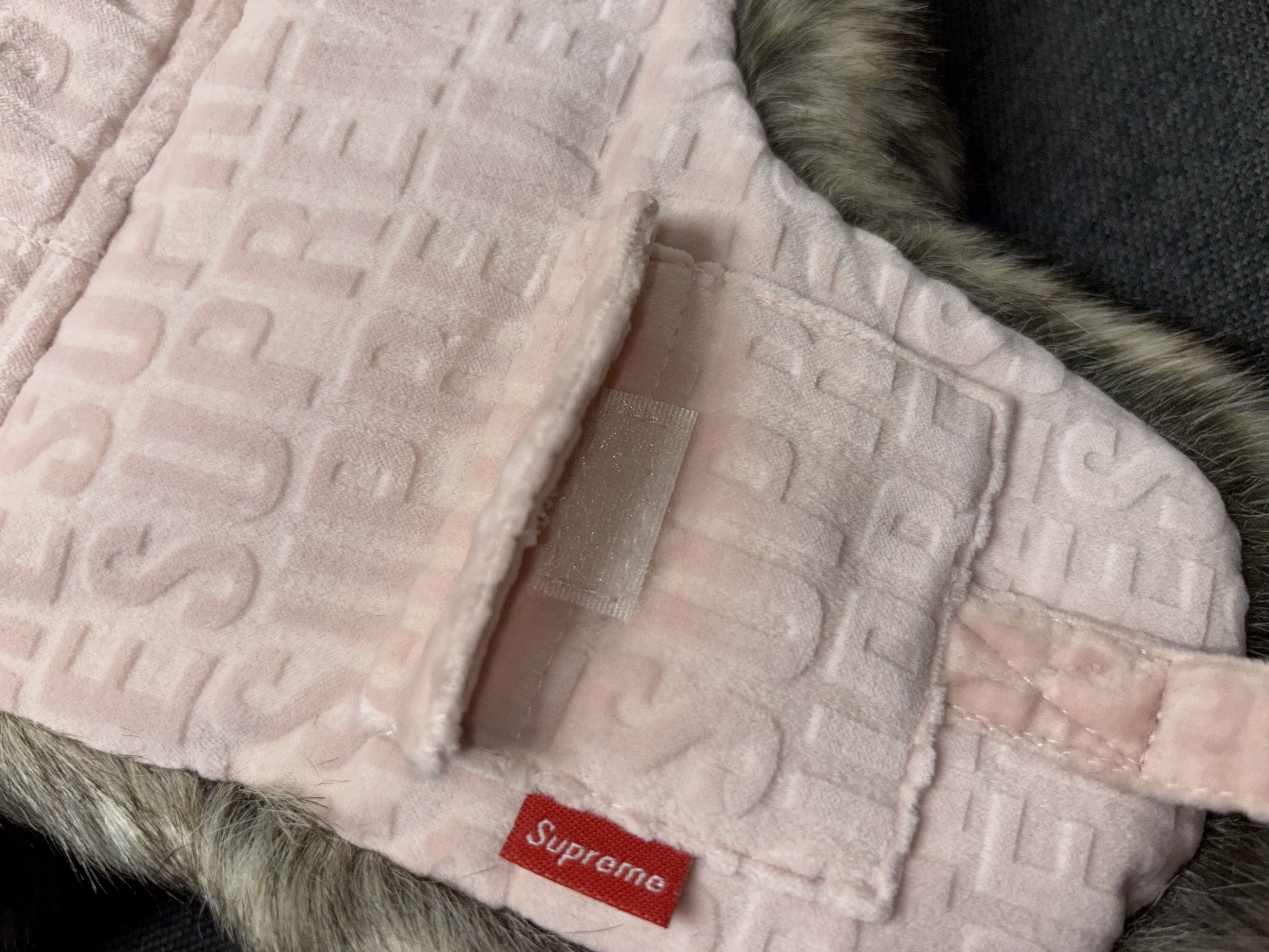 Supreme SUPREME Velvet Pattern Trooper Pink S/M FW21 FW21H156 Size ONE SIZE - 17 Thumbnail