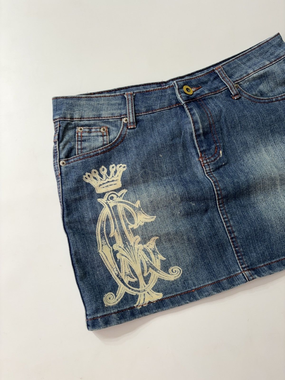 Christian Audigier × Designer × Vintage RARE CHRISTIAN AUDIGIER VINTAGE DENIM PRINTED MINI SKIRT 00s Size 30" / US 8 / IT 44 - 3 Thumbnail