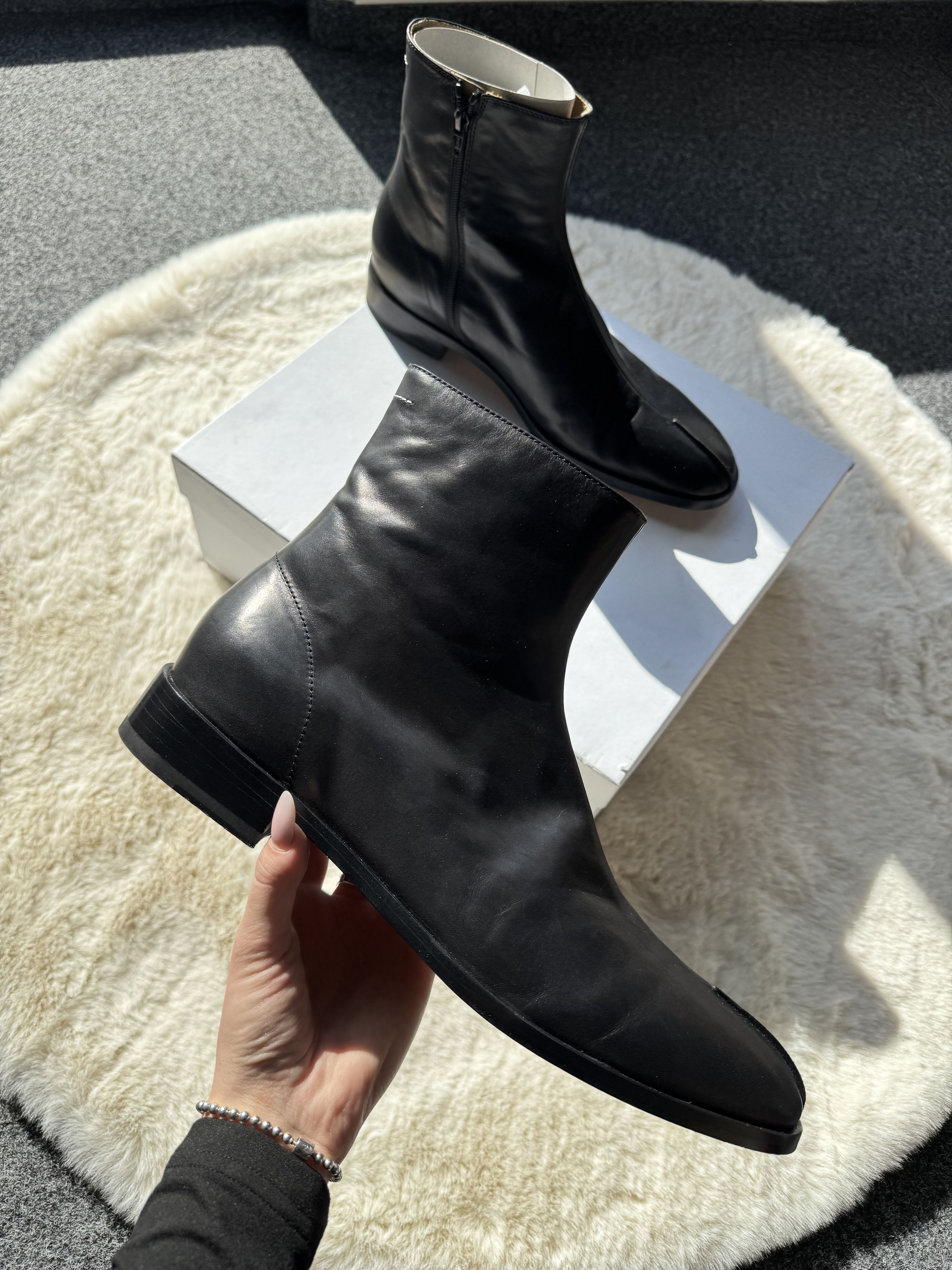 Maison Margiela Black leather Maison Margiela MM6 men's ankle boots EU 45 Size US 12 / EU 45 - 1 Thumbnail