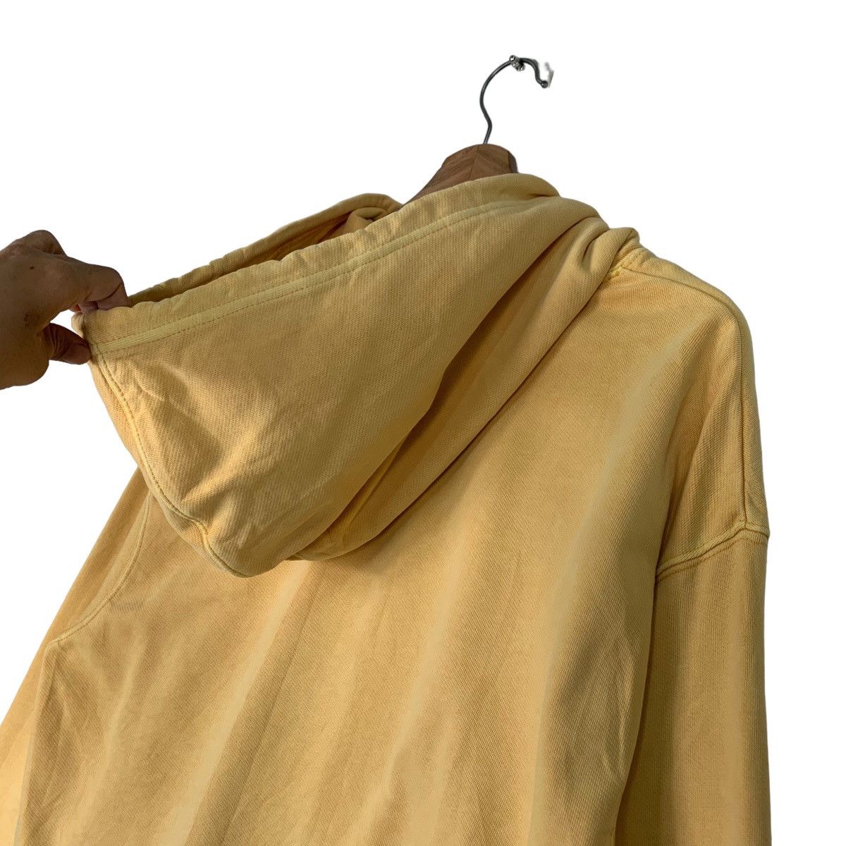 Levi's Levi's Relaxed Fit Yellow Pullover Hoodies #0676-C31 Size US S / EU 44-46 / 1 - 9 Thumbnail