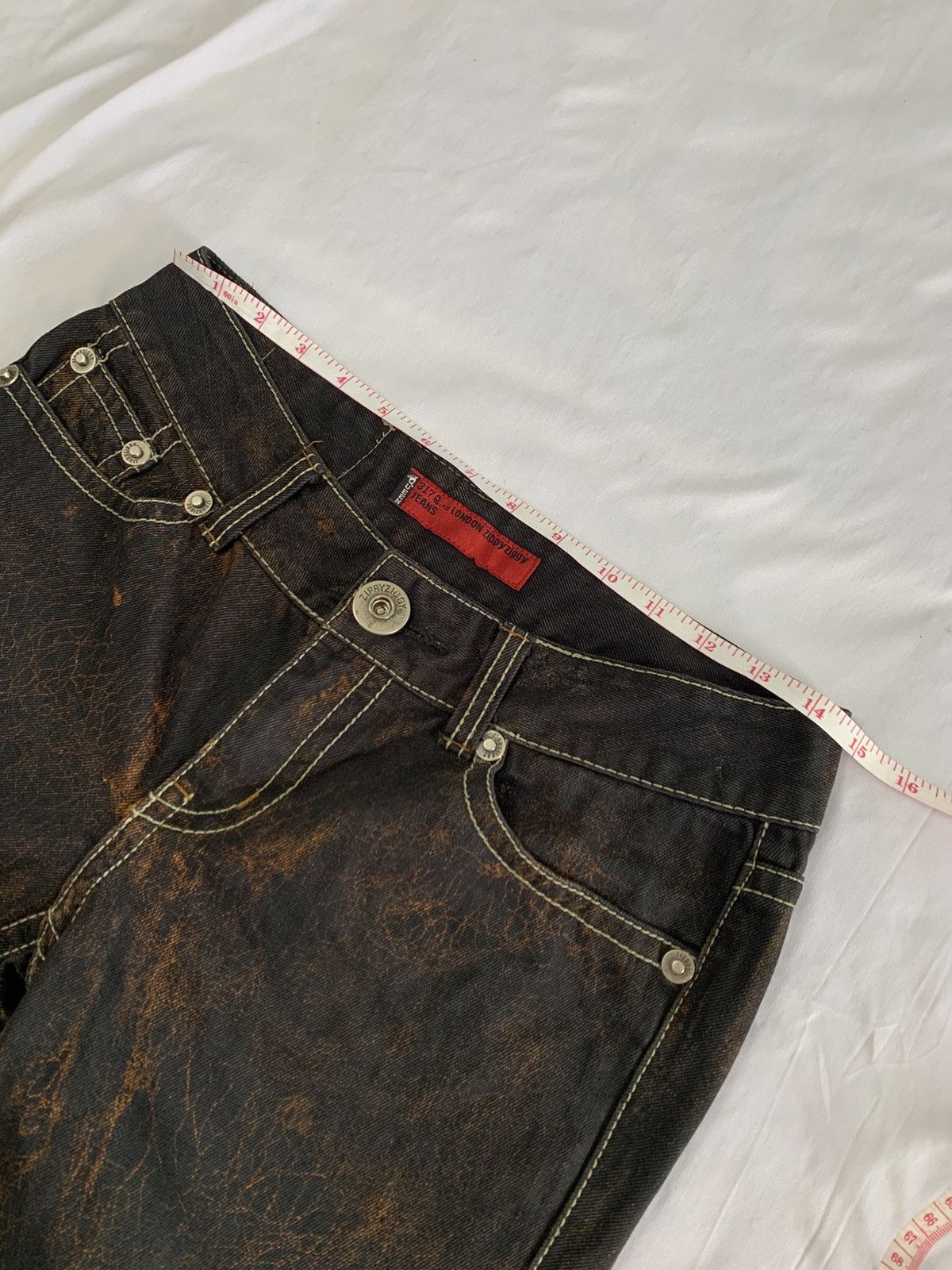 Japanese Brand Flare jeans cracked wash design zippy ziggy japan Size US 29 - 15 Thumbnail