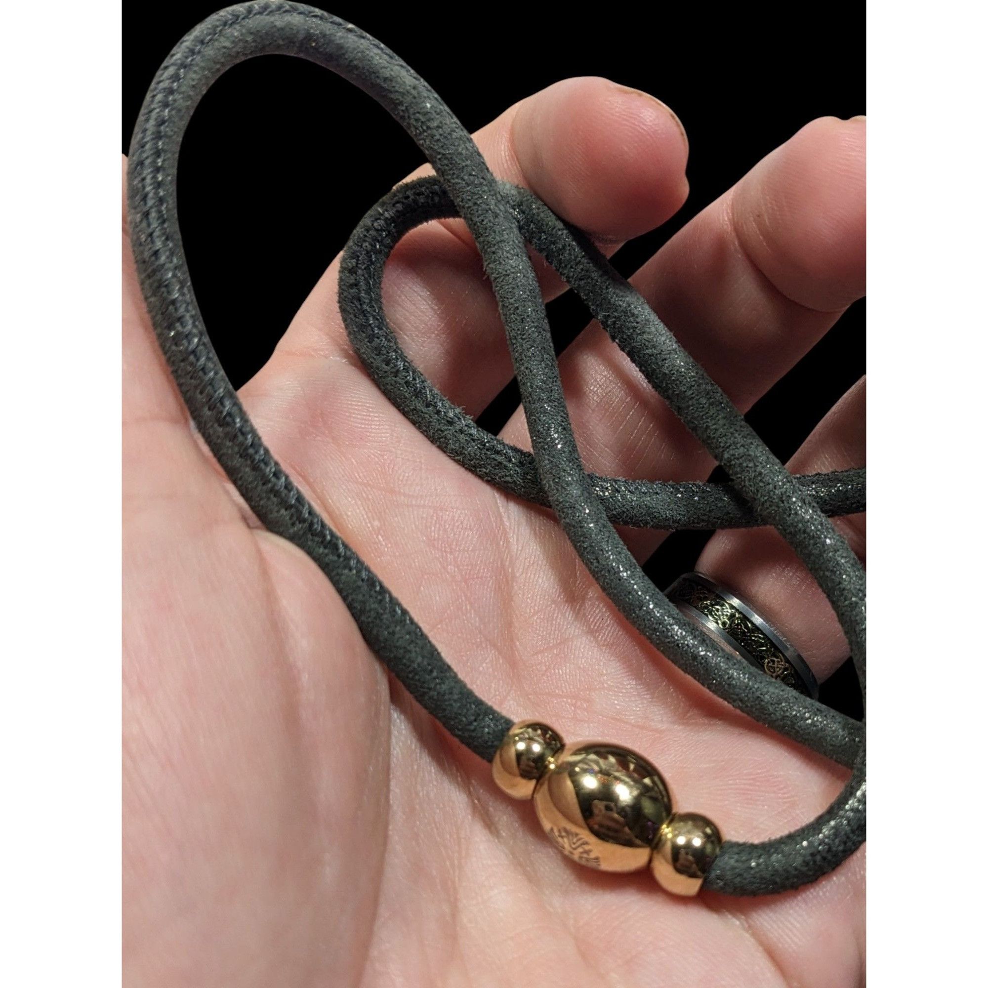 Other Modern Qudo Shimmery Grey Suede Wrap Bracelet Size ONE SIZE - 5 Thumbnail