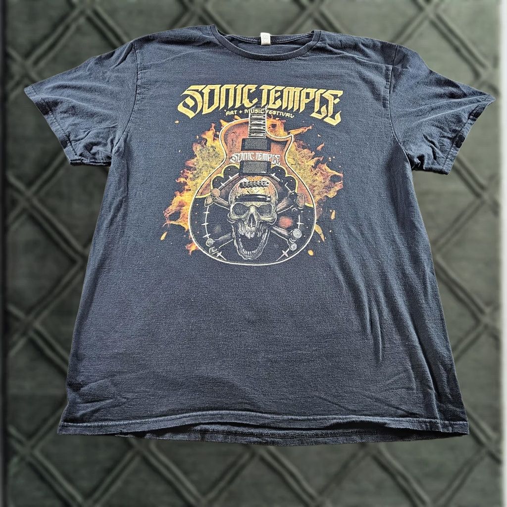 Fruit Of The Loom Sonic Temple Shirt Mens XL Black Fruit of the Loom Guitar 2019 Music Festival Tee Size US XL / EU 56 / 4 - 1 Thumbnail