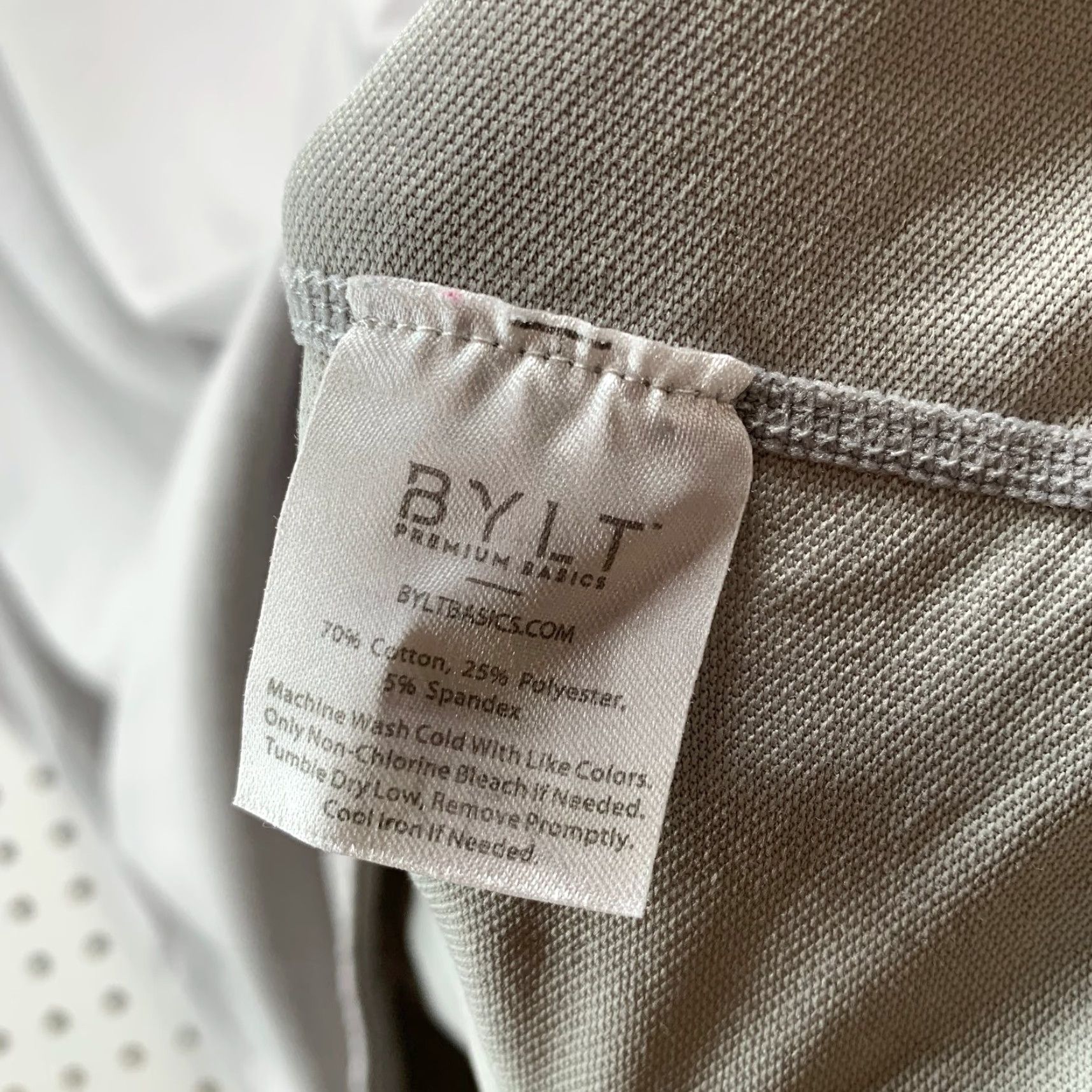 Vintage BYLT Lux T Shirt Mens 2XL Gray Drop Cut Short Sleeve Active V Neck Size US XXL / EU 58 / 5 - 6 Thumbnail
