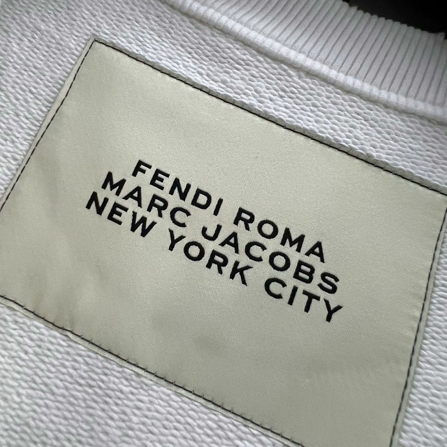 Fendi FENDI White Embroidered Logo Sweatshirt Size US L / EU 52-54 / 3 - 4 Thumbnail