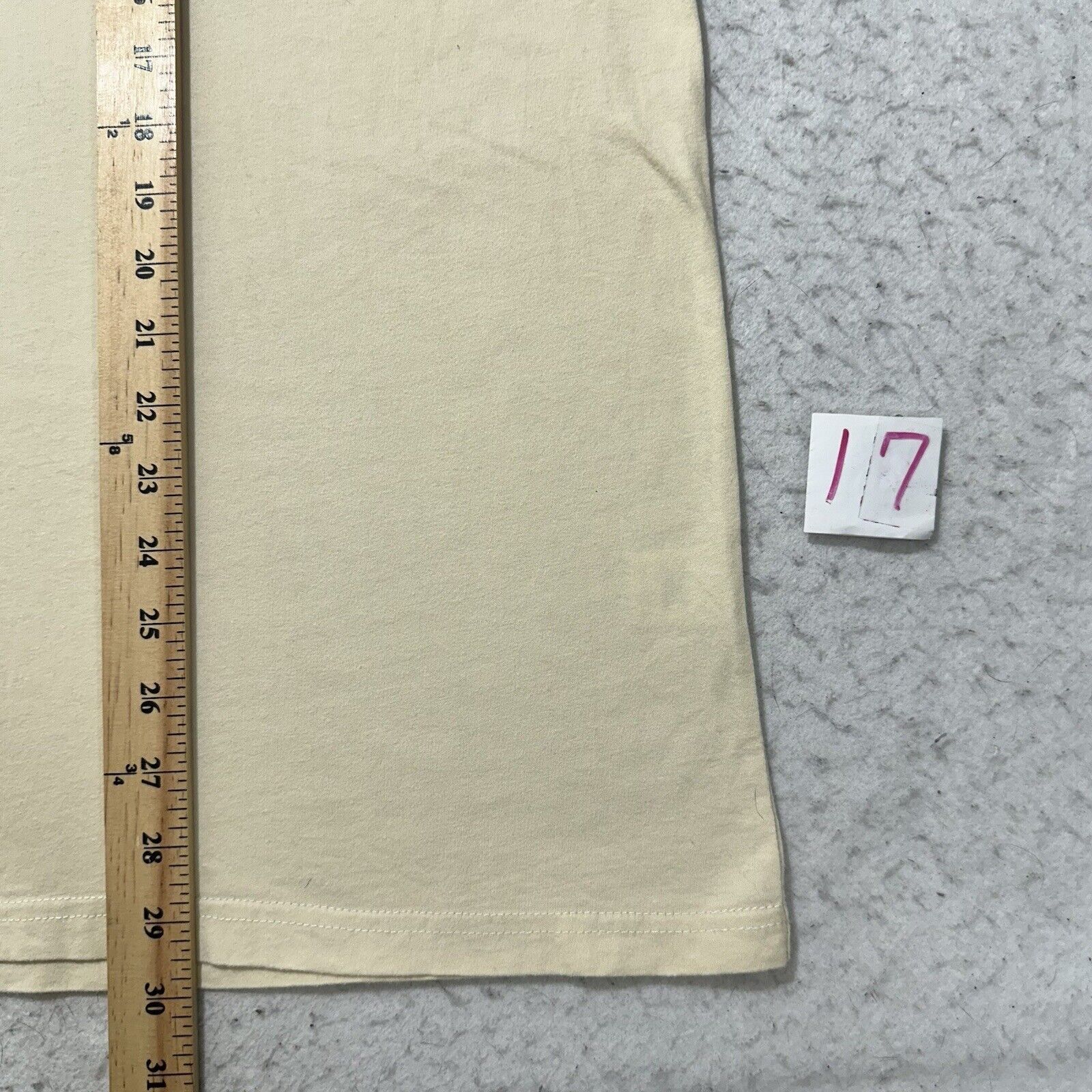 Pacsun Playboy Pacsun XL Ivory Cream Bunny Logo Graphic T Shirt Size US XL / EU 56 / 4 - 9 Thumbnail