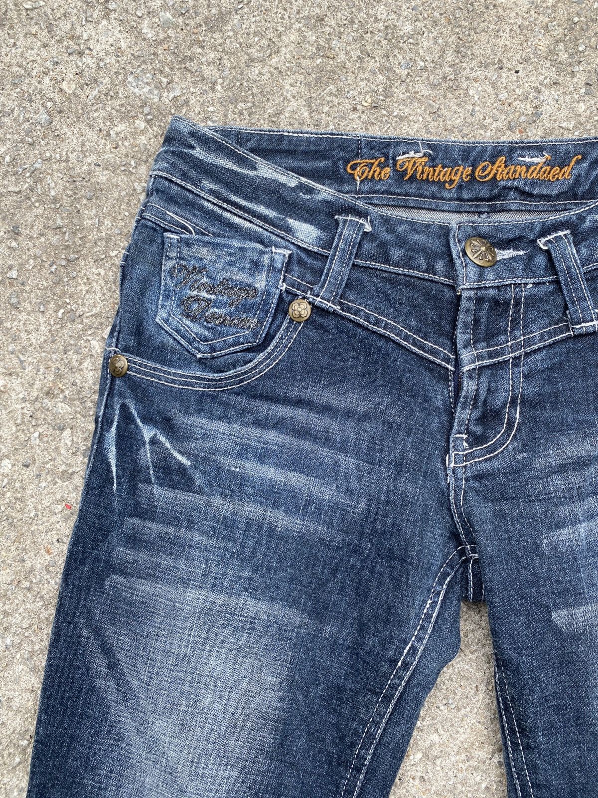 Japanese Brand × Le Grande Bleu (L.G.B.) × Tornado Mart 2000s - Sky Bombers Faded Blue Low Rise Flare Denim Size US 28 / EU 44 - 7 Thumbnail