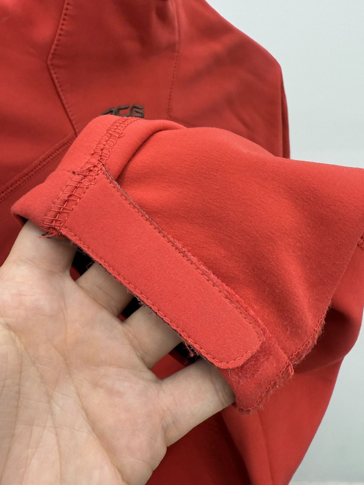 Nike ACG Nike ACG Red Technical Track Light Softshell Jacket Size US M / EU 48-50 / 2 - 9 Thumbnail