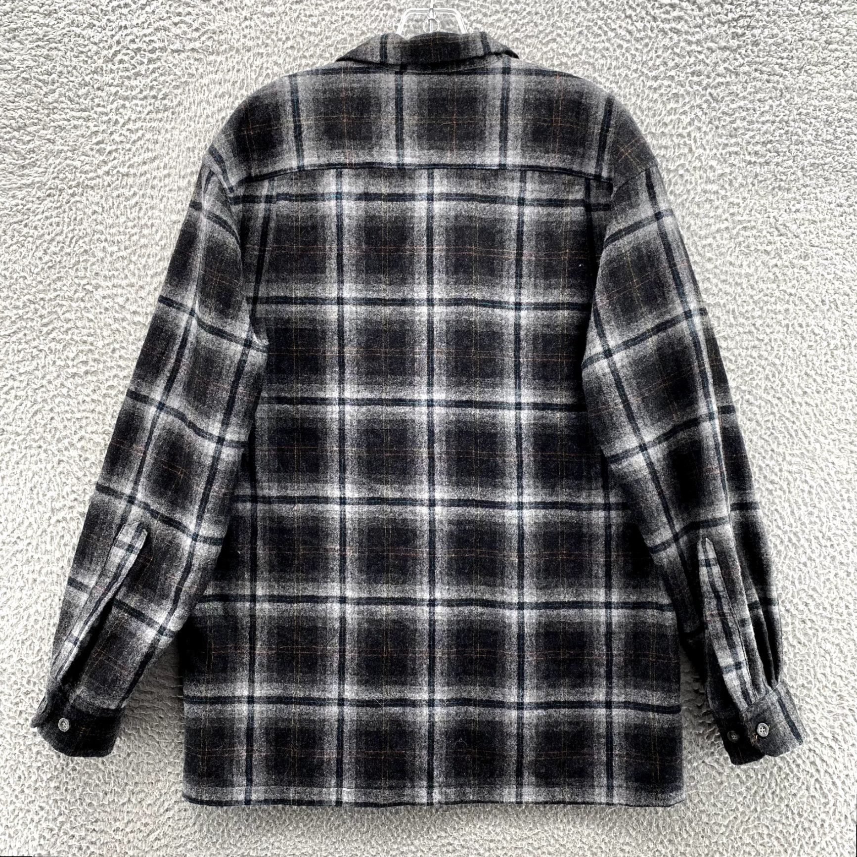 Pendleton Pendleton The Original Board Shirt Men's Medium Gray Plaid Wool Workwear Grunge Shirt Size US M / EU 48-50 / 2 - 4 Thumbnail