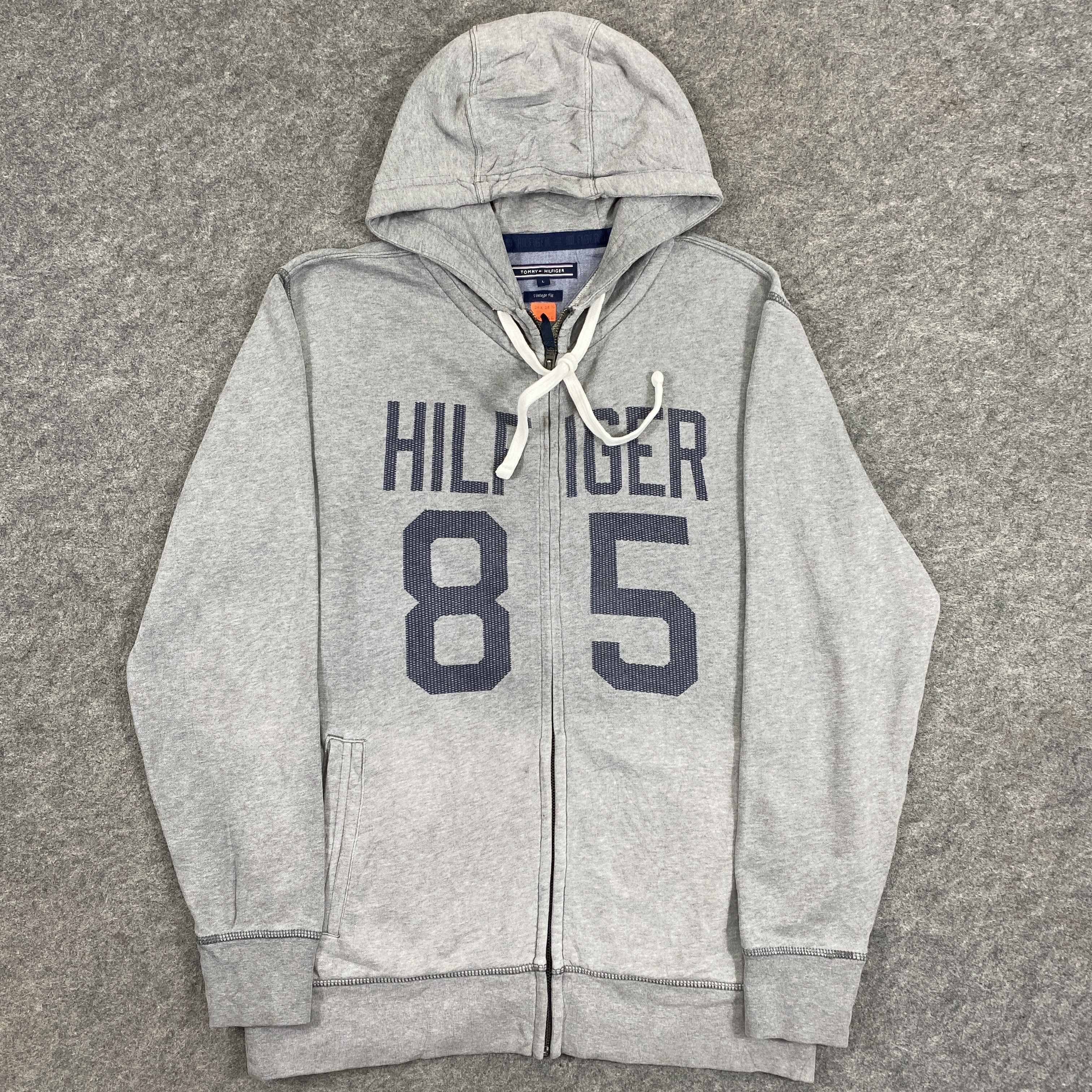 Tommy Hilfiger Vintage Tommy Hilfiger 85 Zipper Hoodie -SW066 Size US L / EU 52-54 / 3 - 1 Thumbnail
