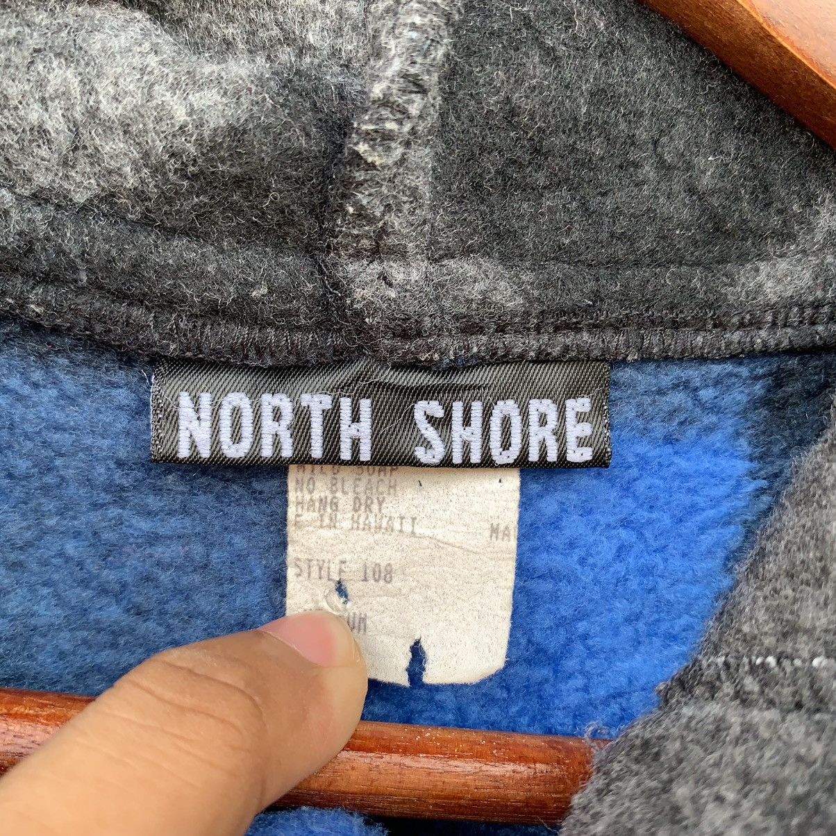 Vintage Vintage 90s North Shore Hawaii Fleece Hoodie Jacket Size US L / EU 52-54 / 3 - 7 Thumbnail