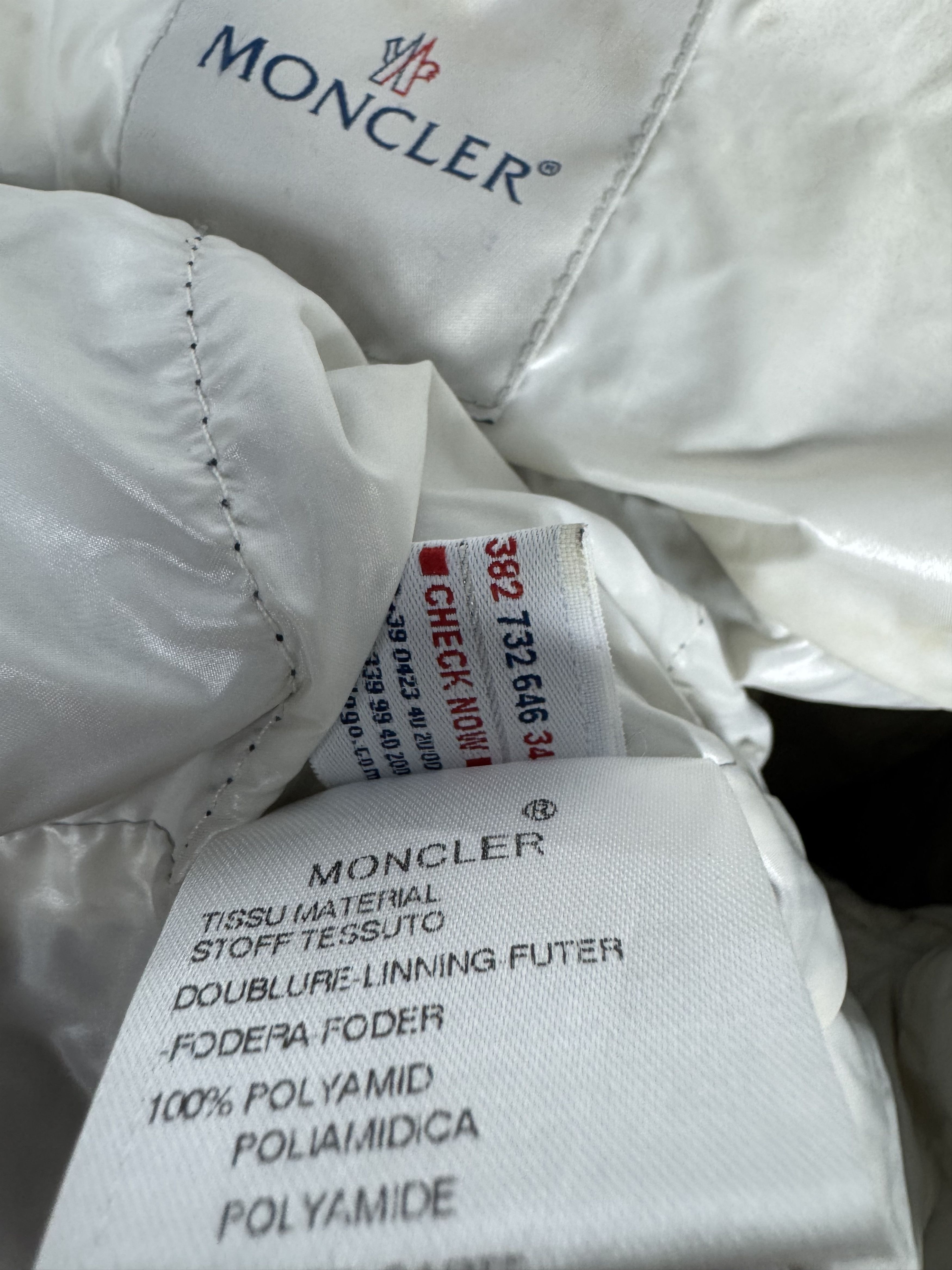Moncler Moncler Lil Ladies Jacket Size L / US 10 / IT 46 - 6 Thumbnail