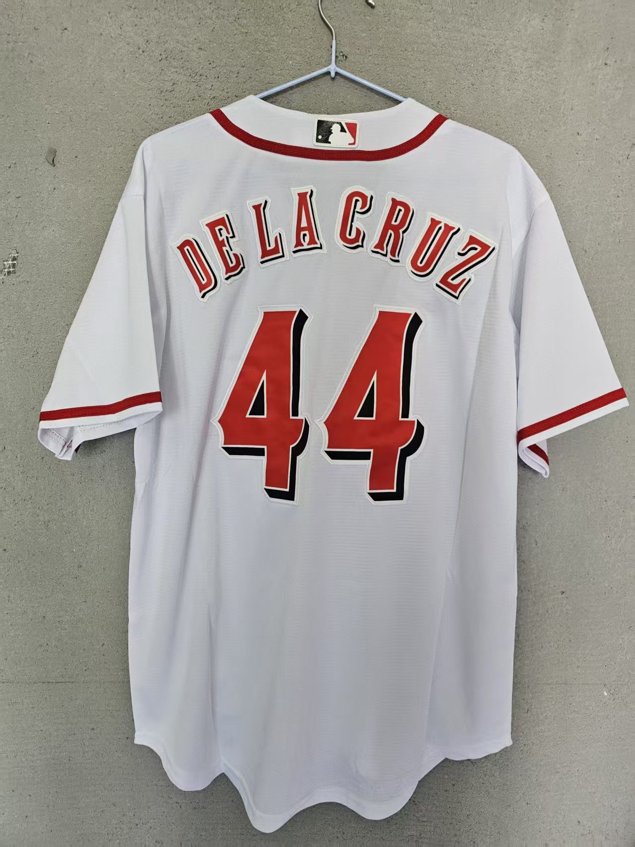 MLB Cincinnati Reds #44 DE LA CRUZ Jersey XL Size US XL / EU 56 / 4 - 1 Thumbnail