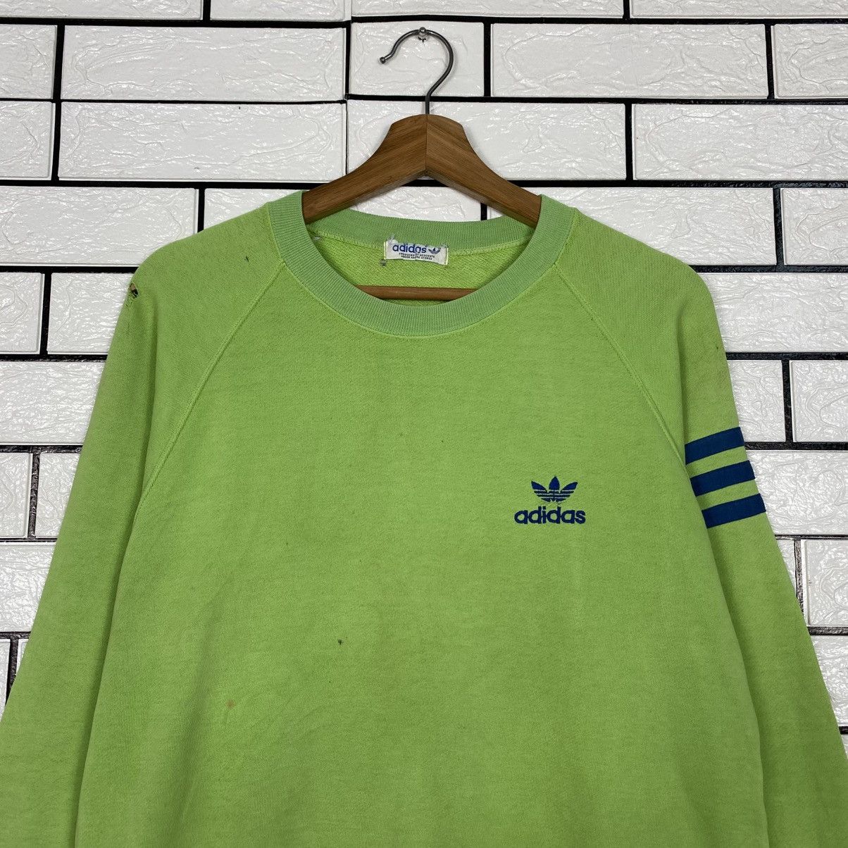 Adidas Vintage Sweatshirt Adidas Striped Design Size US L / EU 52-54 / 3 - 4 Thumbnail