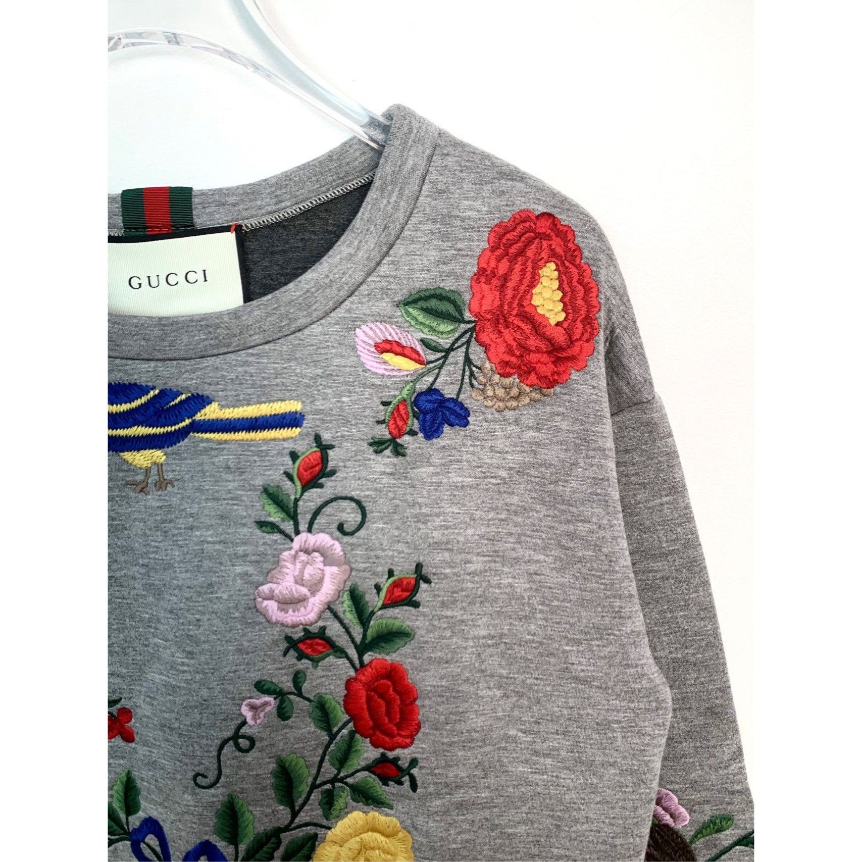 Gucci Gucci Grey Floral Embroidered Crewneck Sweatshirt (Size XS) Size S / US 4 / IT 40 - 5 Thumbnail