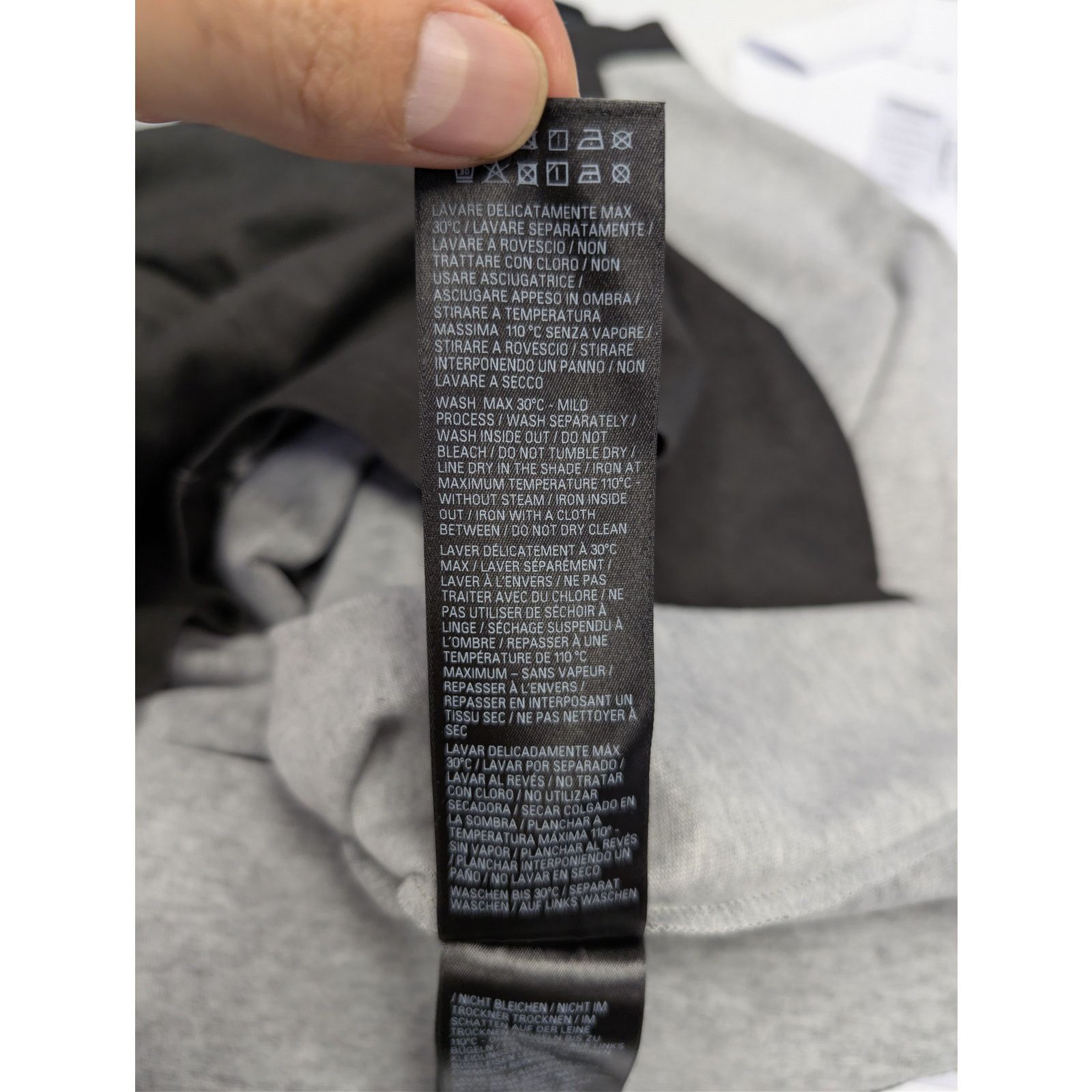 Balenciaga o1rshd1 Neg Print Raglan Oversized T-Shirt in Heather Grey Size US S / EU 44-46 / 1 - 16 Thumbnail