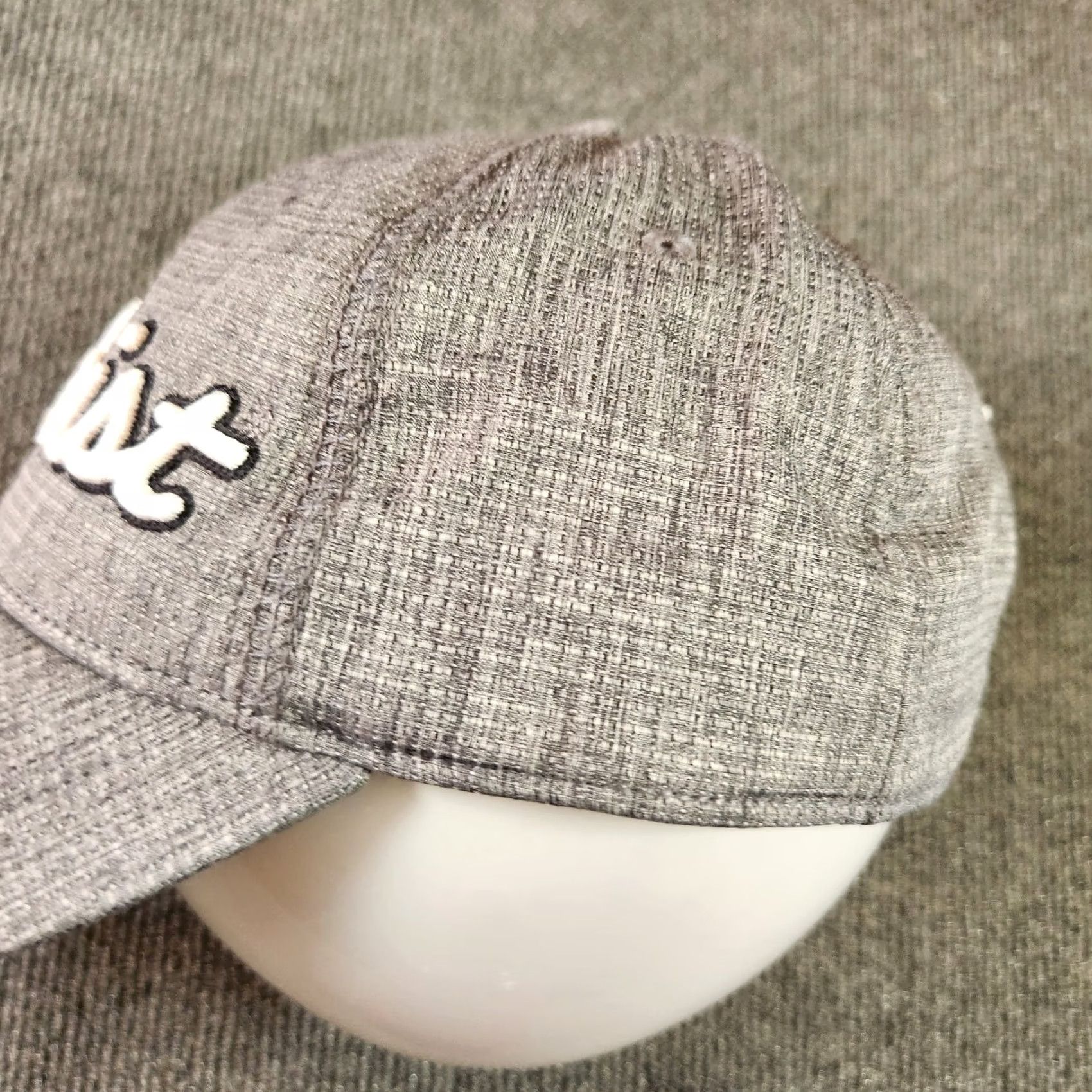 Titleist Titleist Golf Hat Men Strapback Adjustable Vented Performance Gray Tour Size ONE SIZE - 5 Thumbnail