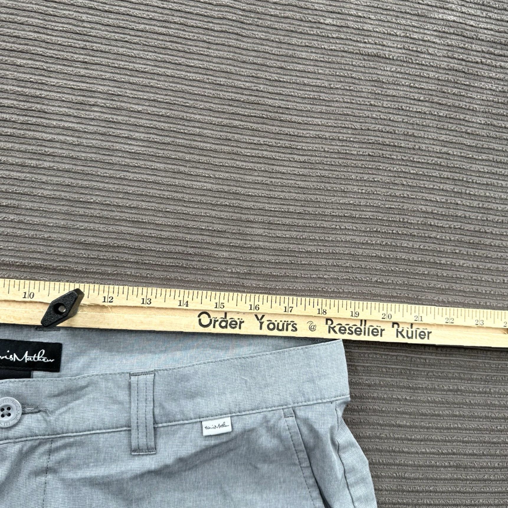TravisMathew Travis Mathew Shorts Men 36 Gray Polyester Outdoors Golf Tennis Preppy Beach Chino Flat Front Pockets Logo | Regular Fit Mens Size US 36 / EU 52 - 4 Thumbnail